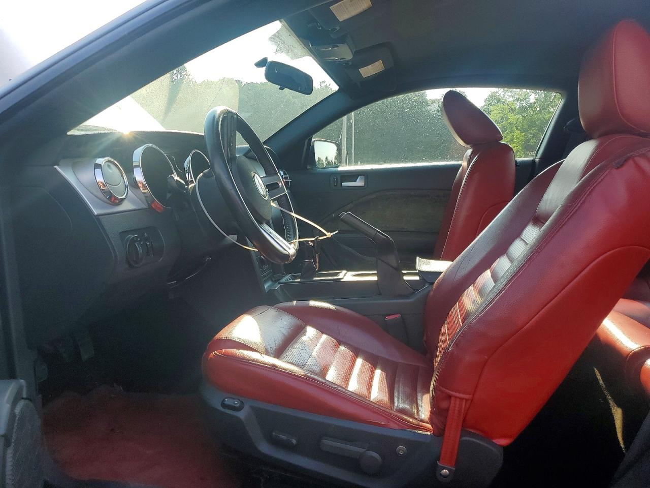 2006 Ford Mustang Black vin: 1ZVHT80N565131602