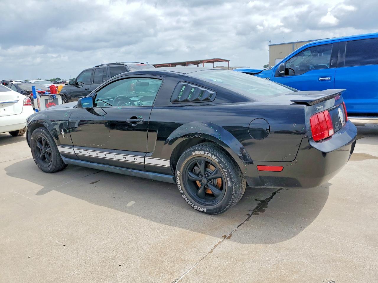 2007 Ford Mustang Black vin: 1ZVHT80N575254429