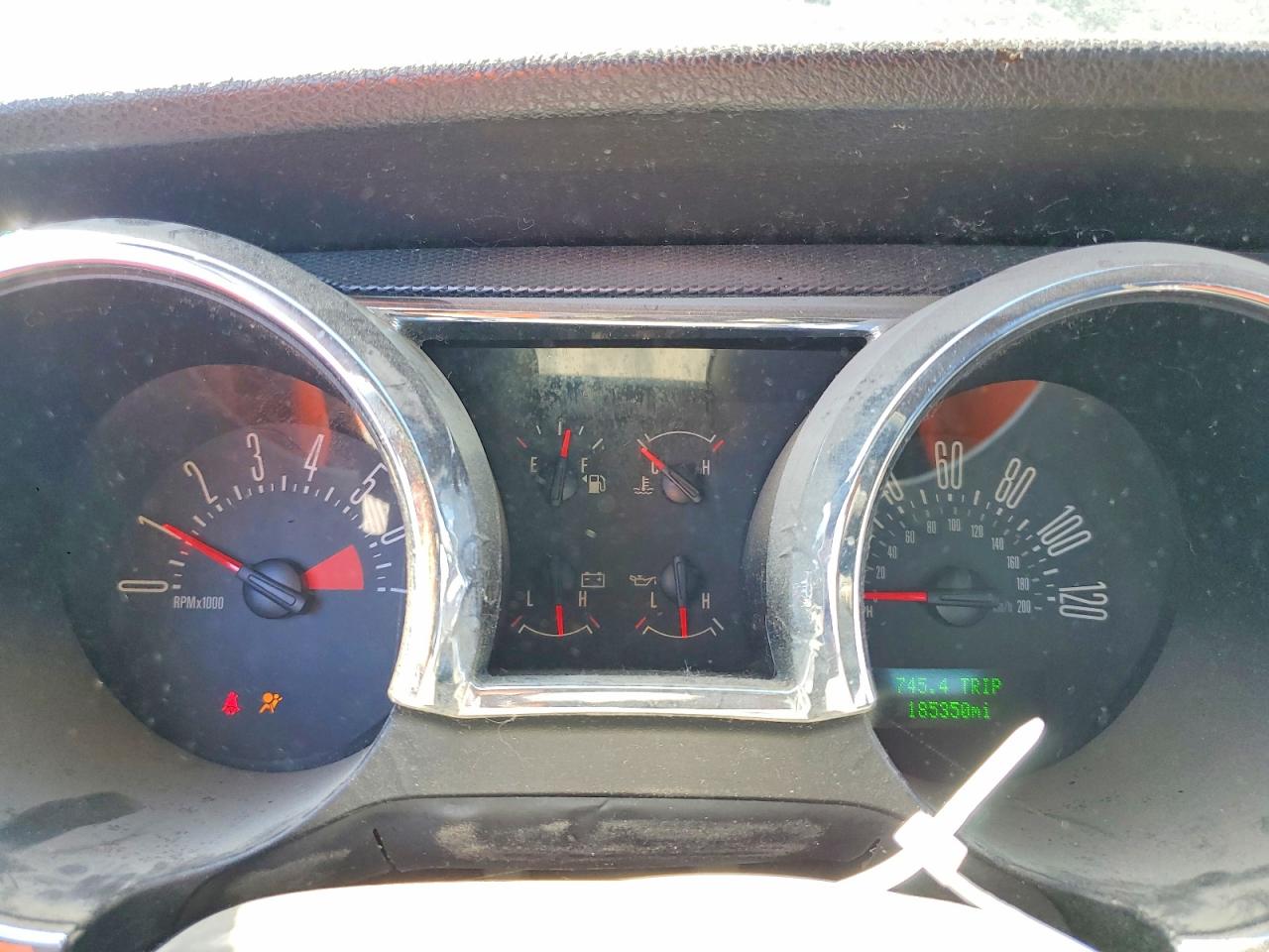 2008 Ford Mustang Black vin: 1ZVHT80N585121977