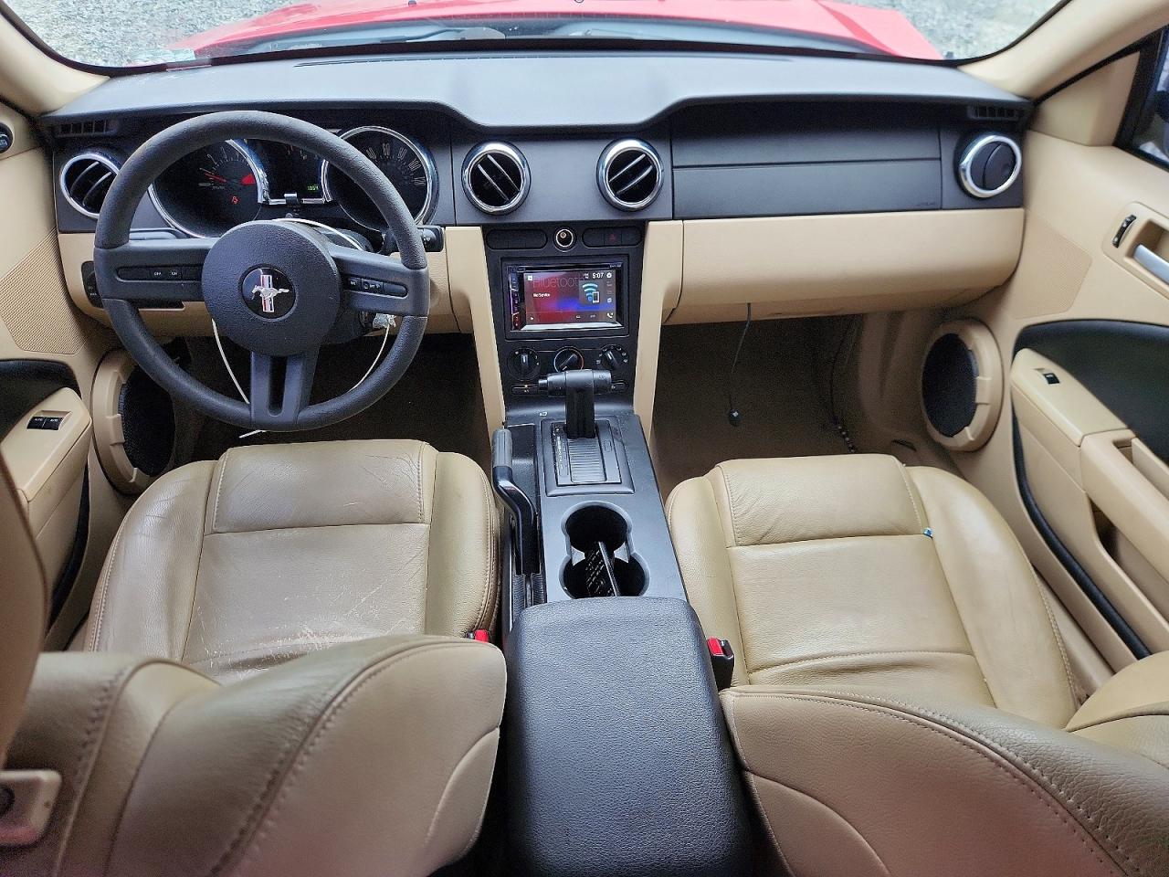 2008 Ford Mustang Red vin: 1ZVHT80N585148774