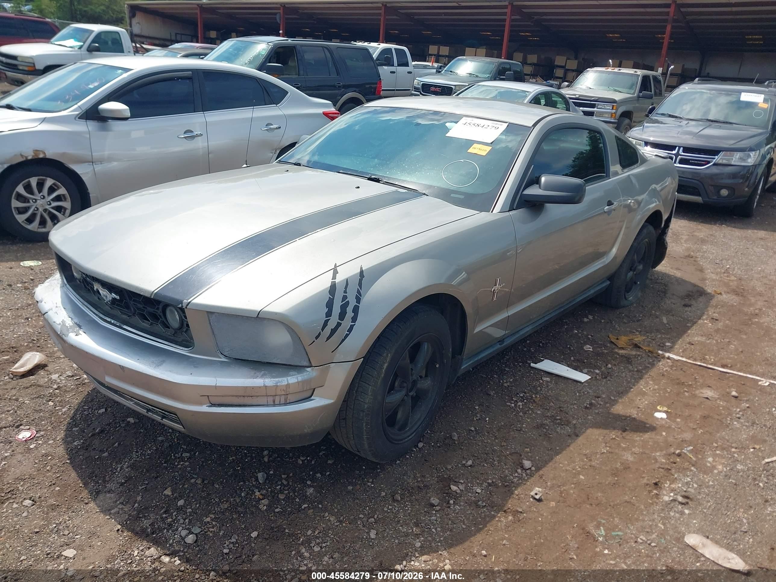2008 Ford Mustang V6 Deluxe/v6 Premium Silver vin: 1ZVHT80N585155014