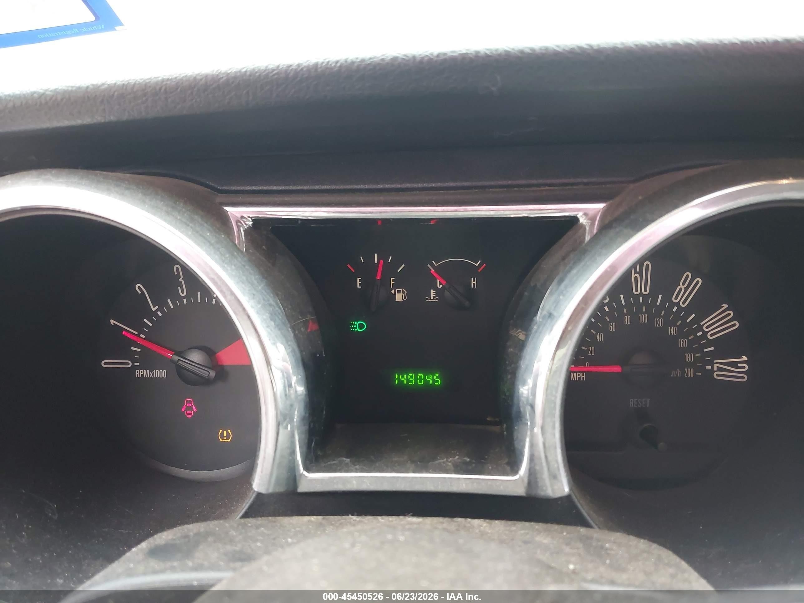 2008 Ford Mustang V6 Deluxe Silver vin: 1ZVHT80N585169527