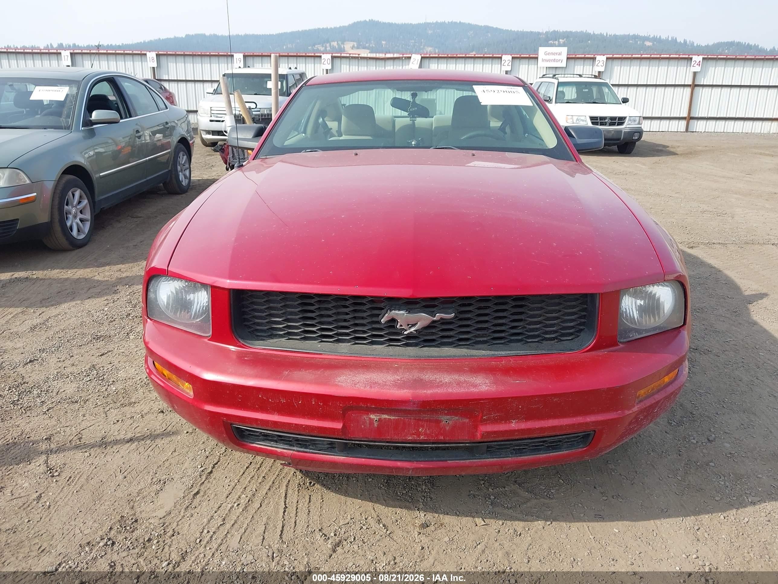 2008 Ford Mustang V6 Deluxe/v6 Premium Red vin: 1ZVHT80N585169625