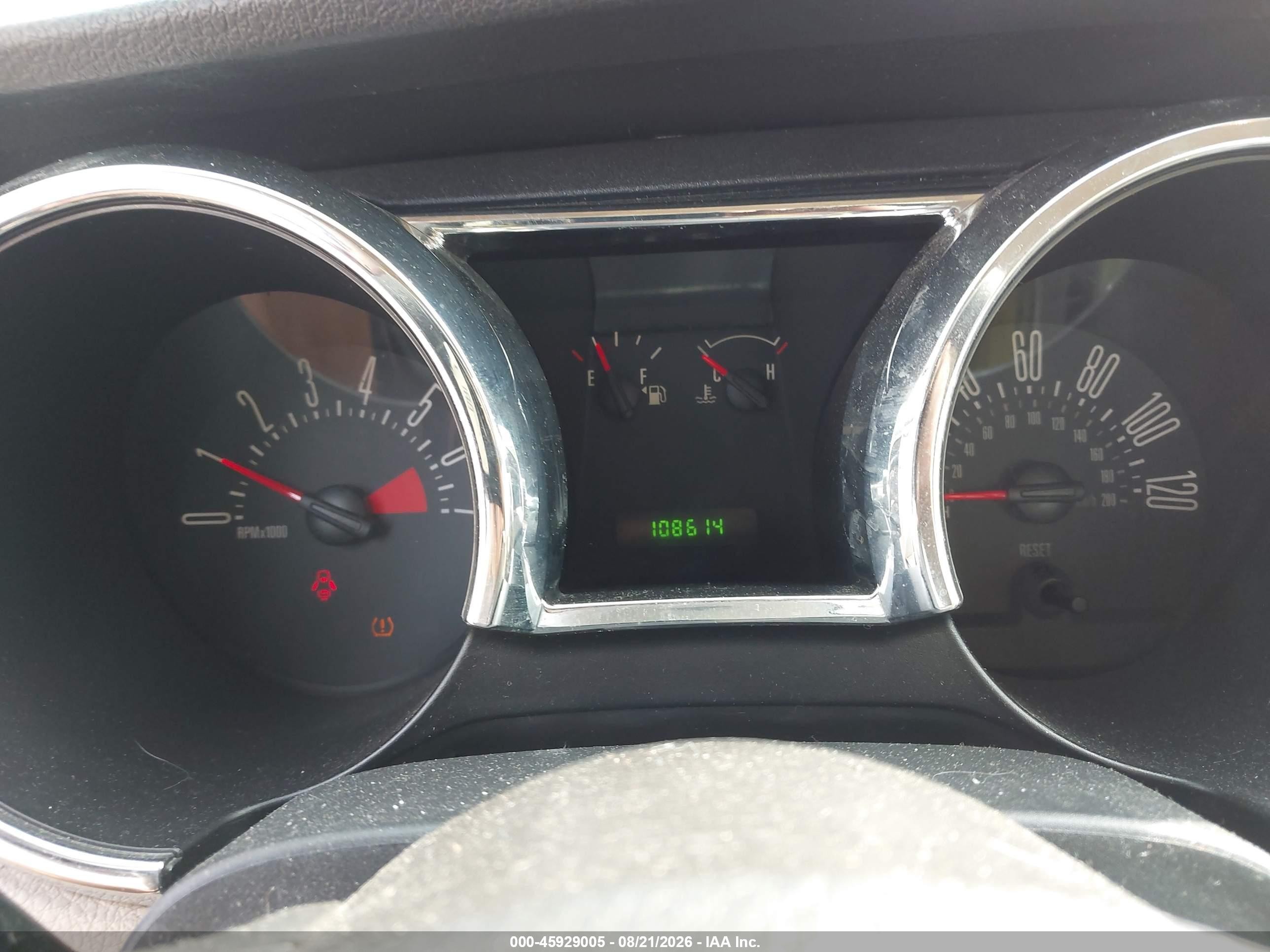 2008 Ford Mustang V6 Deluxe/v6 Premium Red vin: 1ZVHT80N585169625