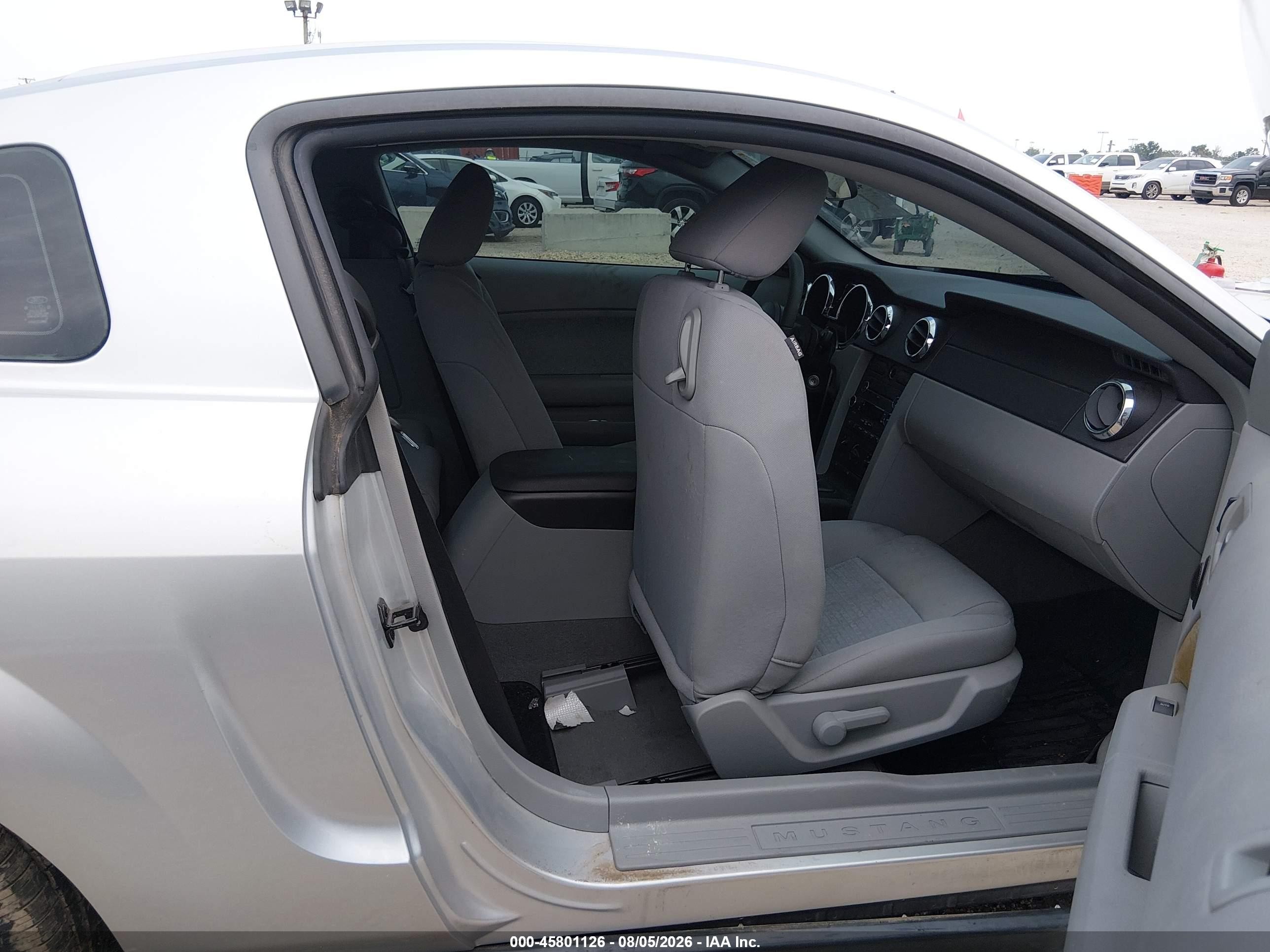 2009 Ford Mustang V6/v6 Premium Silver vin: 1ZVHT80N595123150