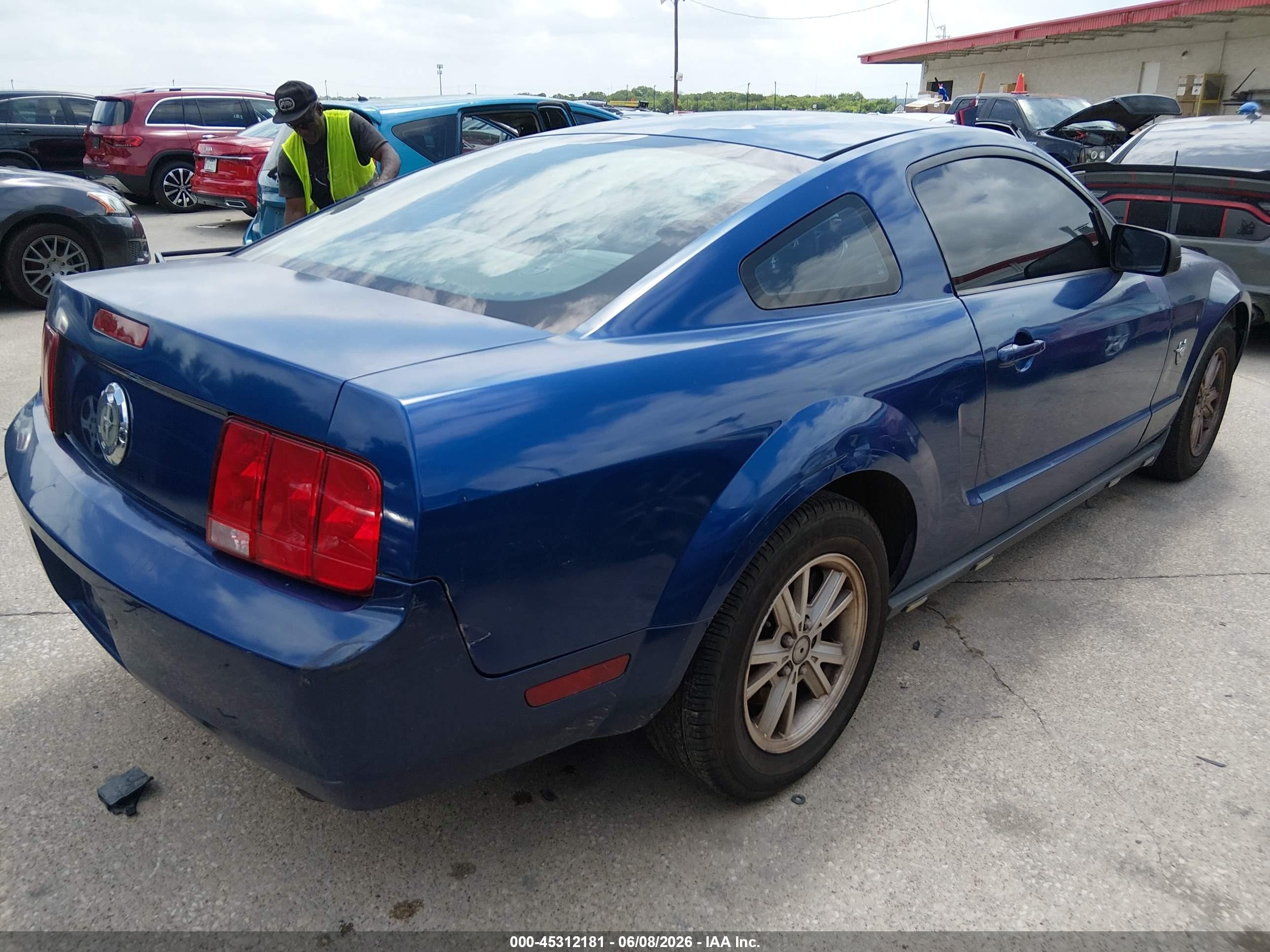 2009 Ford Mustang V6/v6 Premium Синий vin: 1ZVHT80N595124086