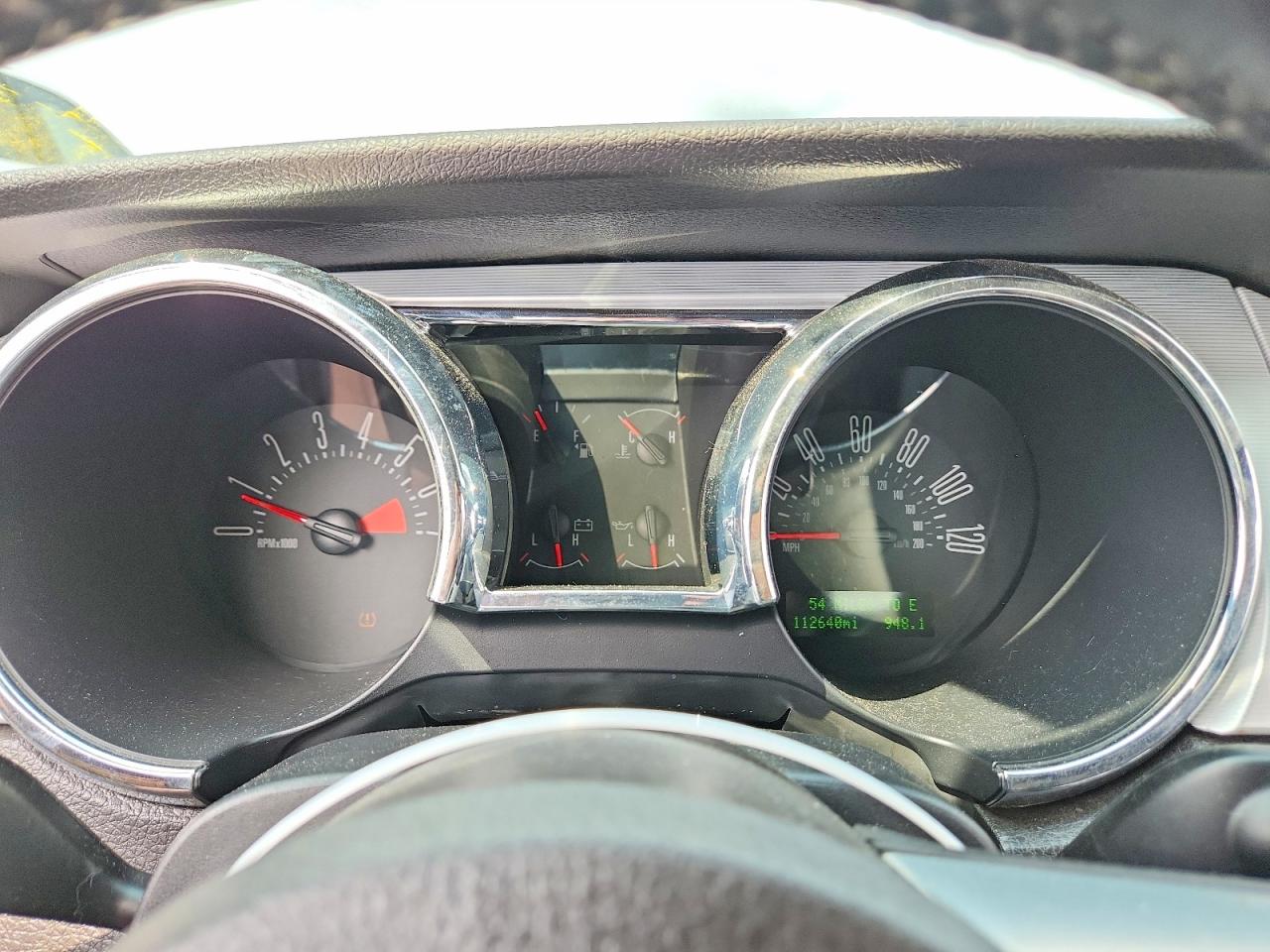 2007 Ford Mustang Red vin: 1ZVHT80N675335181