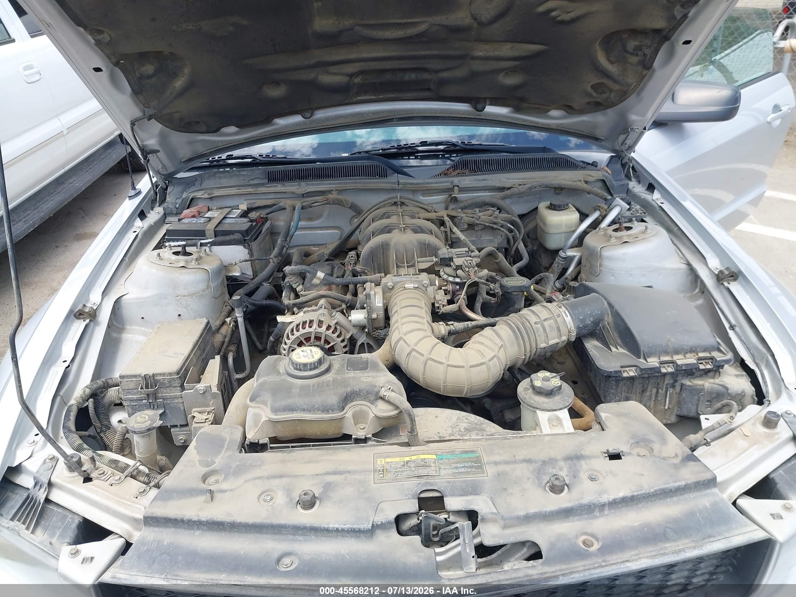 2008 Ford Mustang V6 Deluxe/v6 Premium Silver vin: 1ZVHT80N685103441