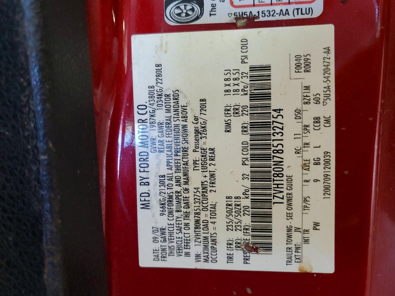 2008 Ford Mustang Red vin: 1ZVHT80N785132754