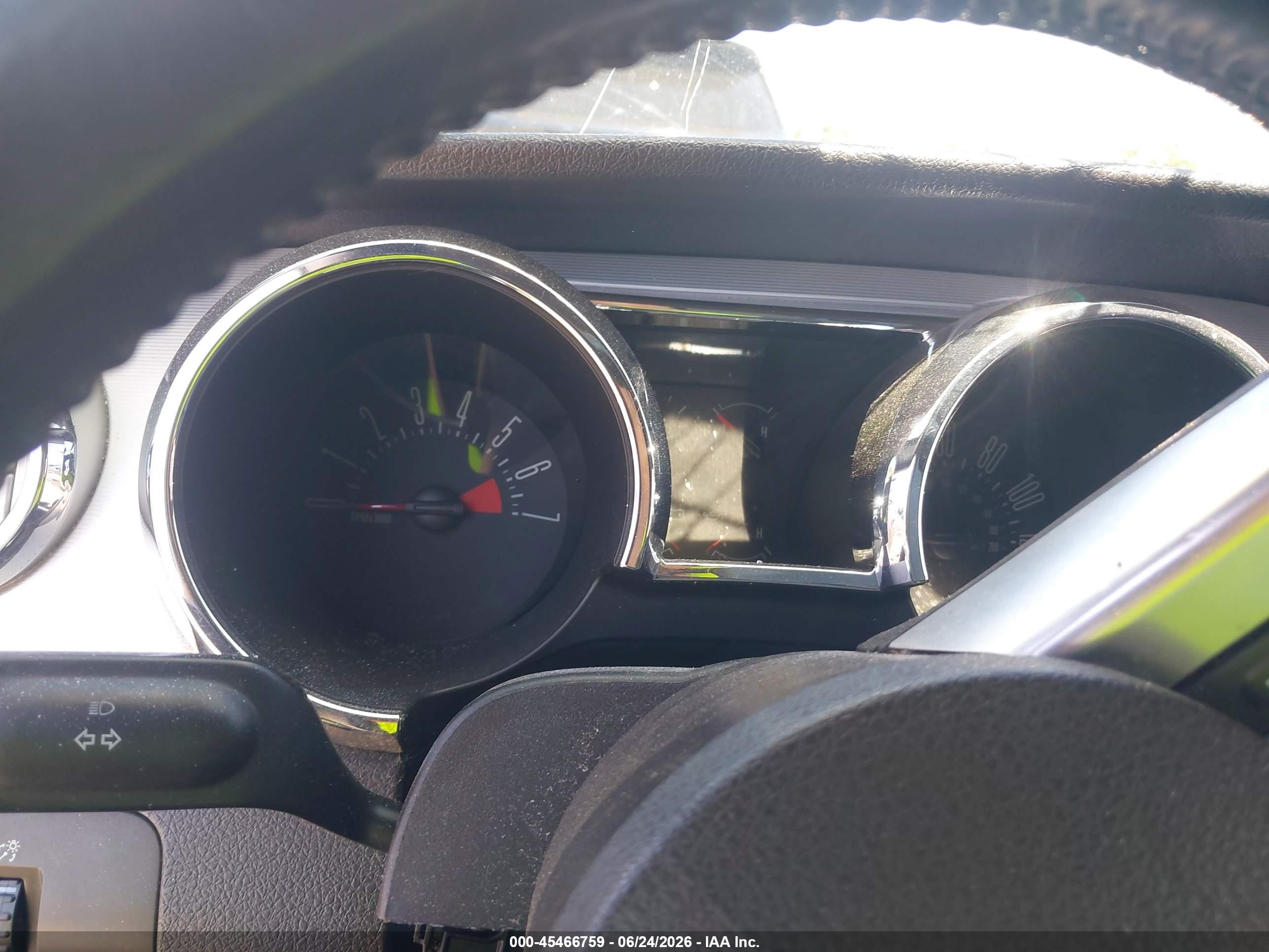 2008 Ford Mustang V6 Premium Black vin: 1ZVHT80N785134973