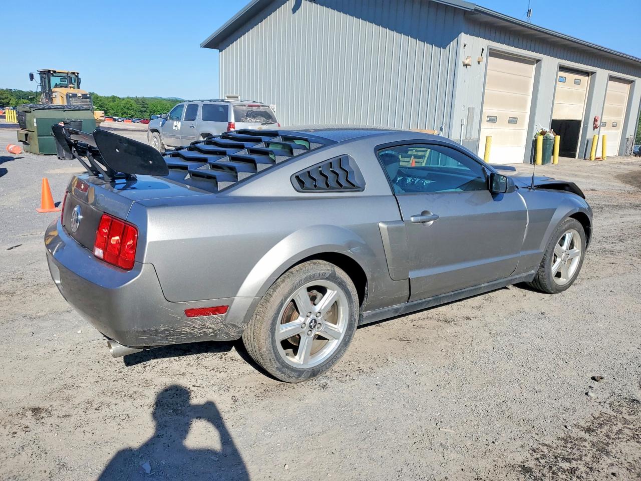 2008 Ford Mustang Silver vin: 1ZVHT80N785187639