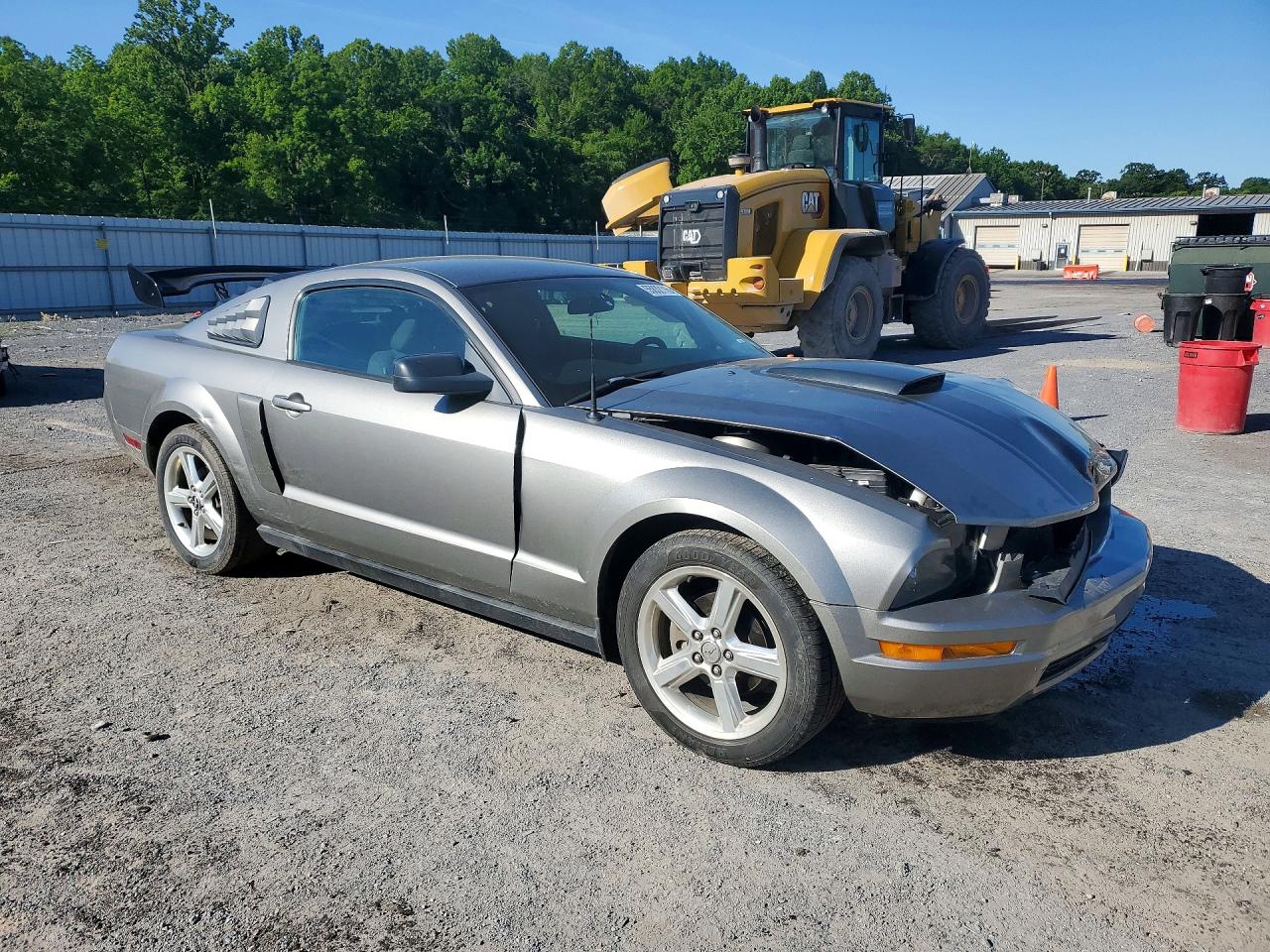 2008 Ford Mustang Silver vin: 1ZVHT80N785187639