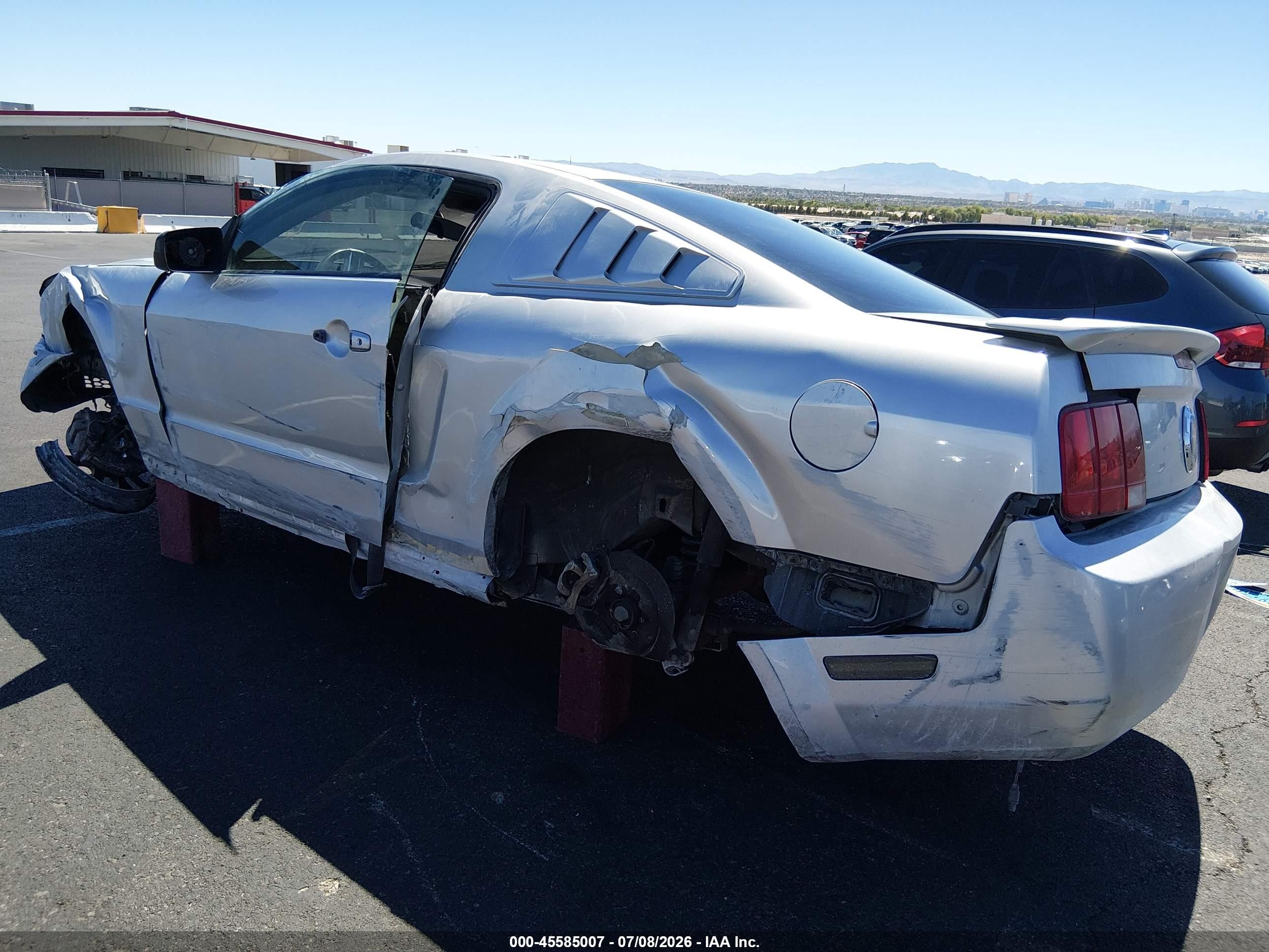 2008 Ford Mustang V6 Deluxe/v6 Premium Silver vin: 1ZVHT80N785196678