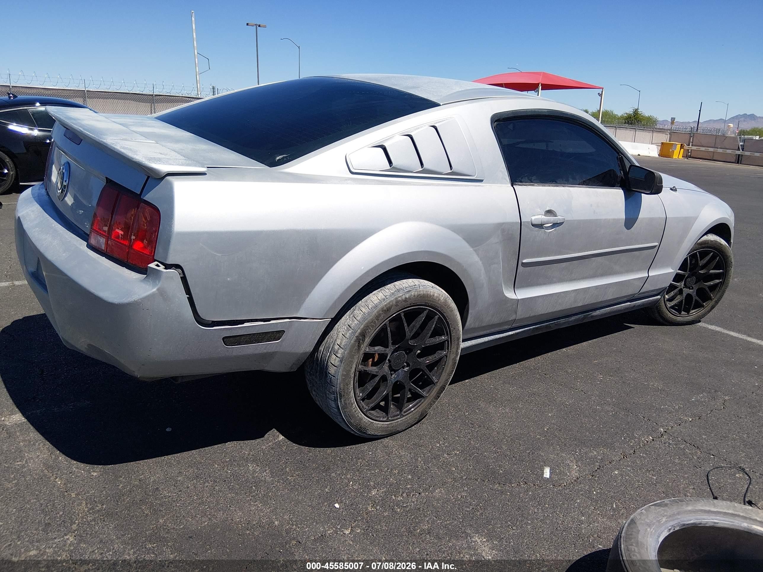 2008 Ford Mustang V6 Deluxe/v6 Premium Silver vin: 1ZVHT80N785196678