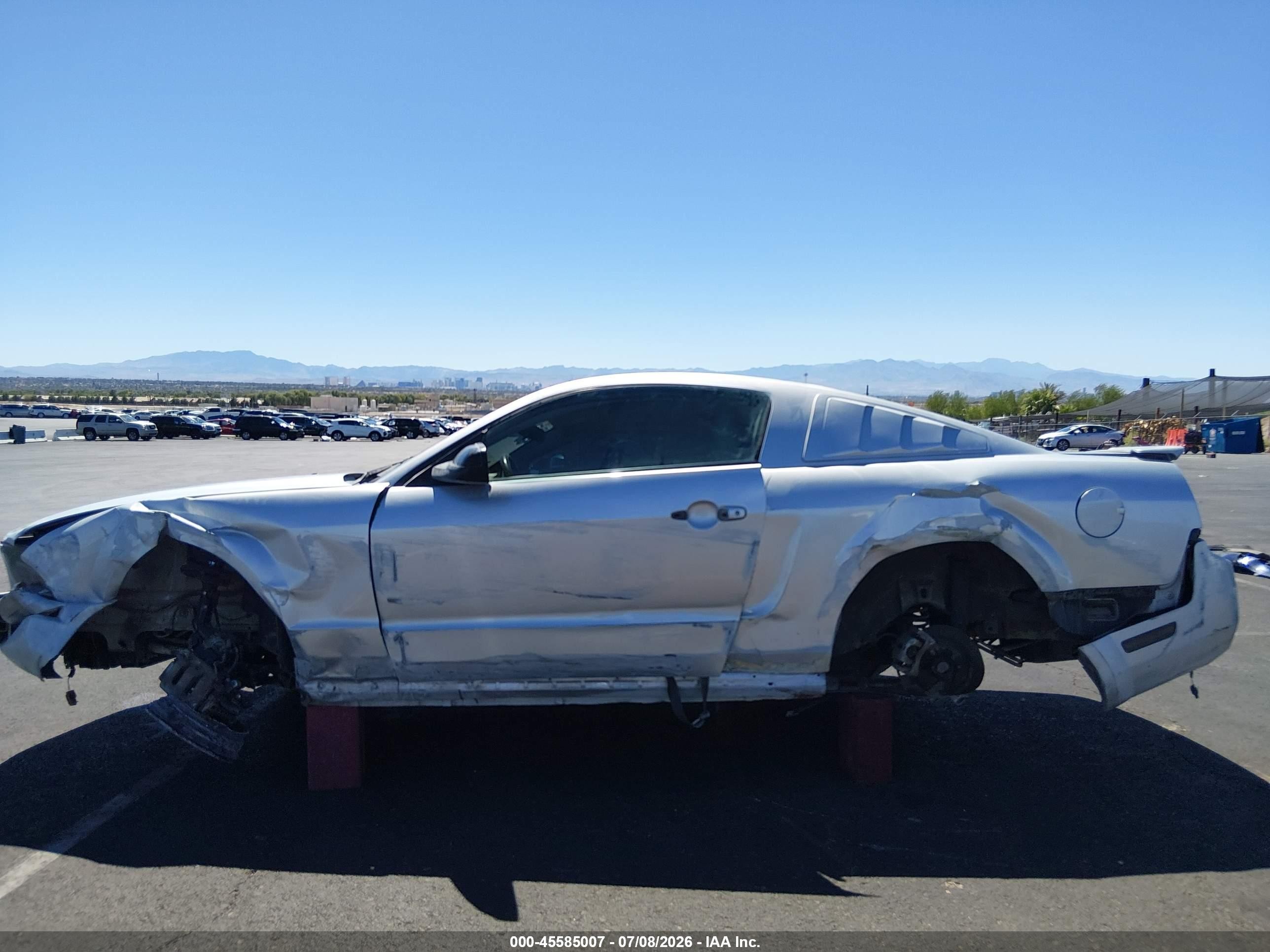 2008 Ford Mustang V6 Deluxe/v6 Premium Silver vin: 1ZVHT80N785196678