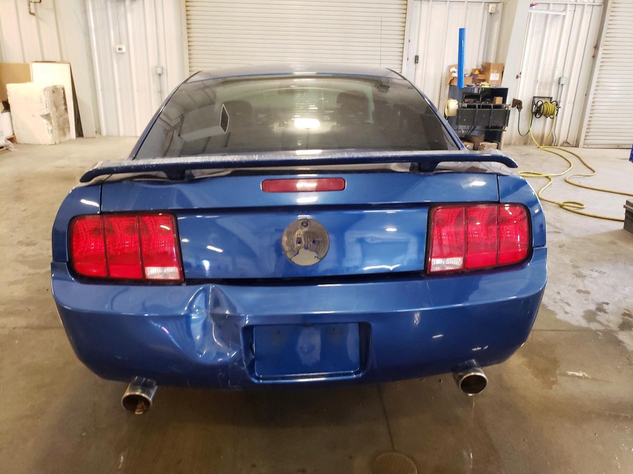 2006 Ford Mustang Blue vin: 1ZVHT80N865240412