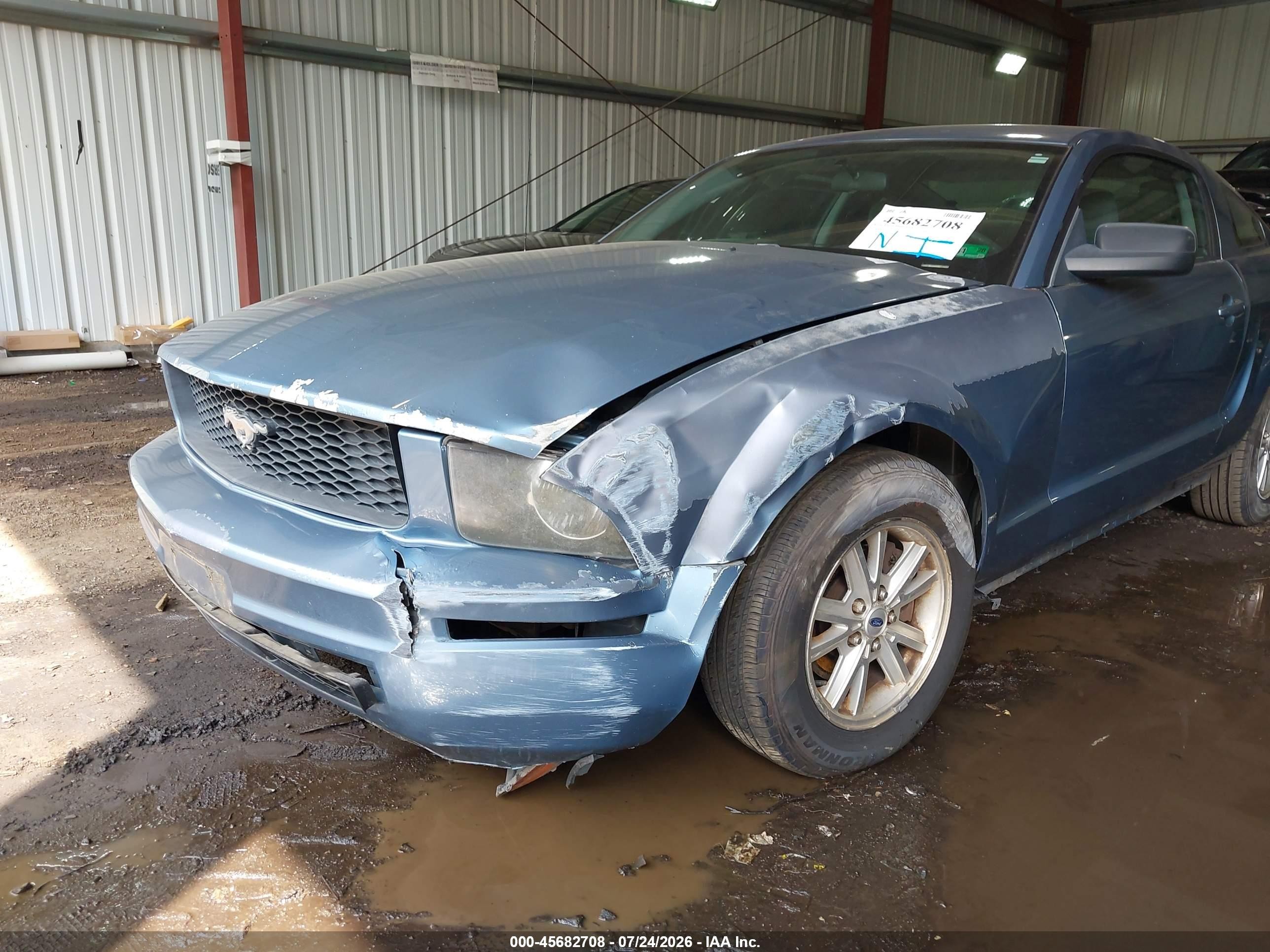 2006 Ford Mustang V6 Light Blue vin: 1ZVHT80N865260465