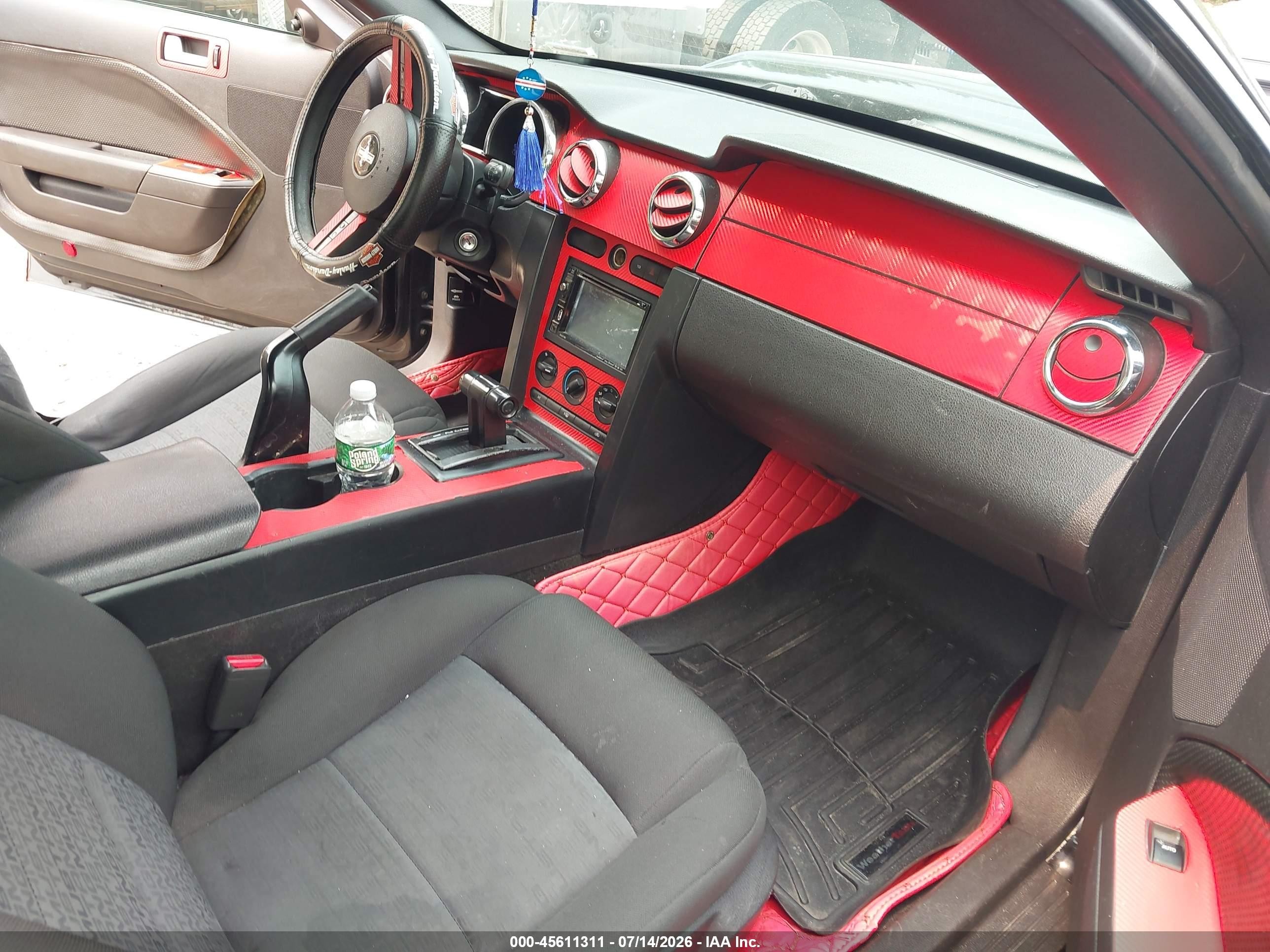2007 Ford Mustang V6 Deluxe/v6 Premium Черный vin: 1ZVHT80N875366867