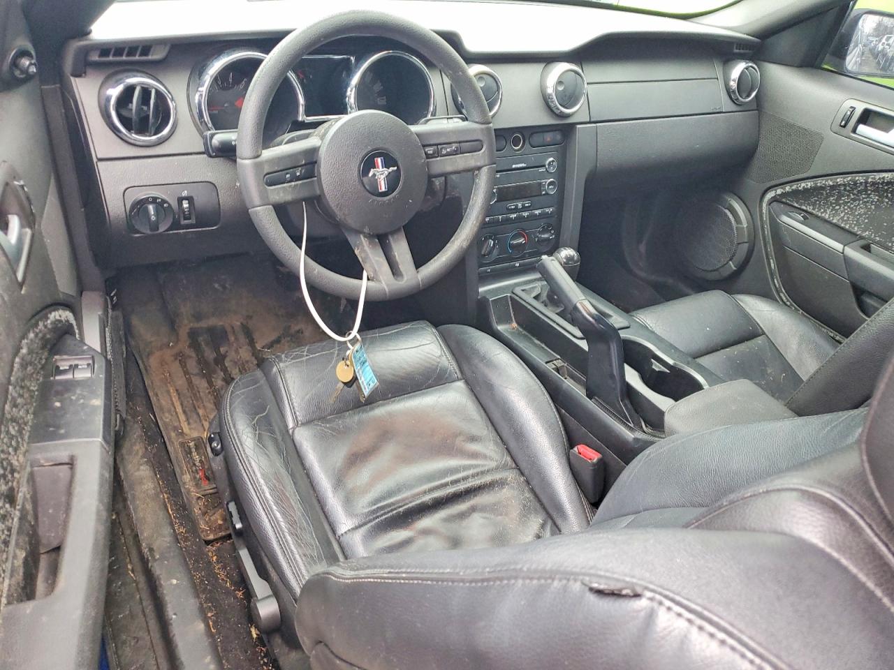 2008 Ford Mustang Синий vin: 1ZVHT80N885154939