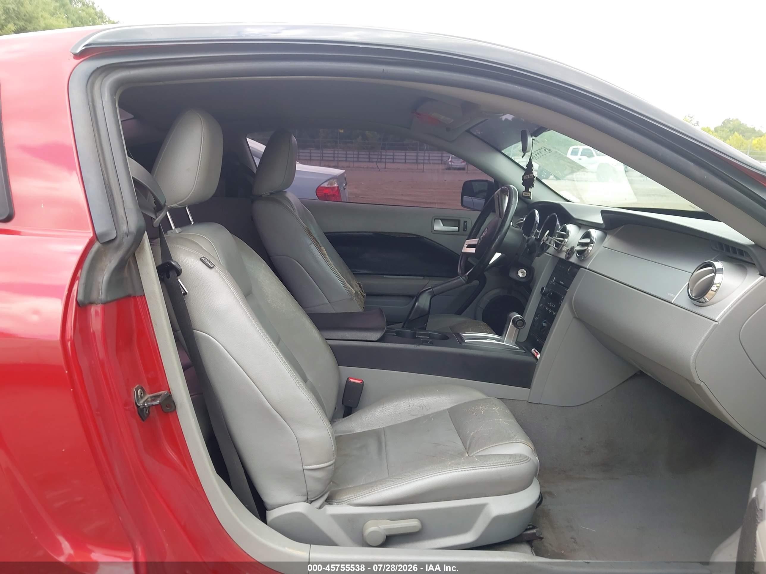 2009 Ford Mustang V6/v6 Premium Red vin: 1ZVHT80N895124289
