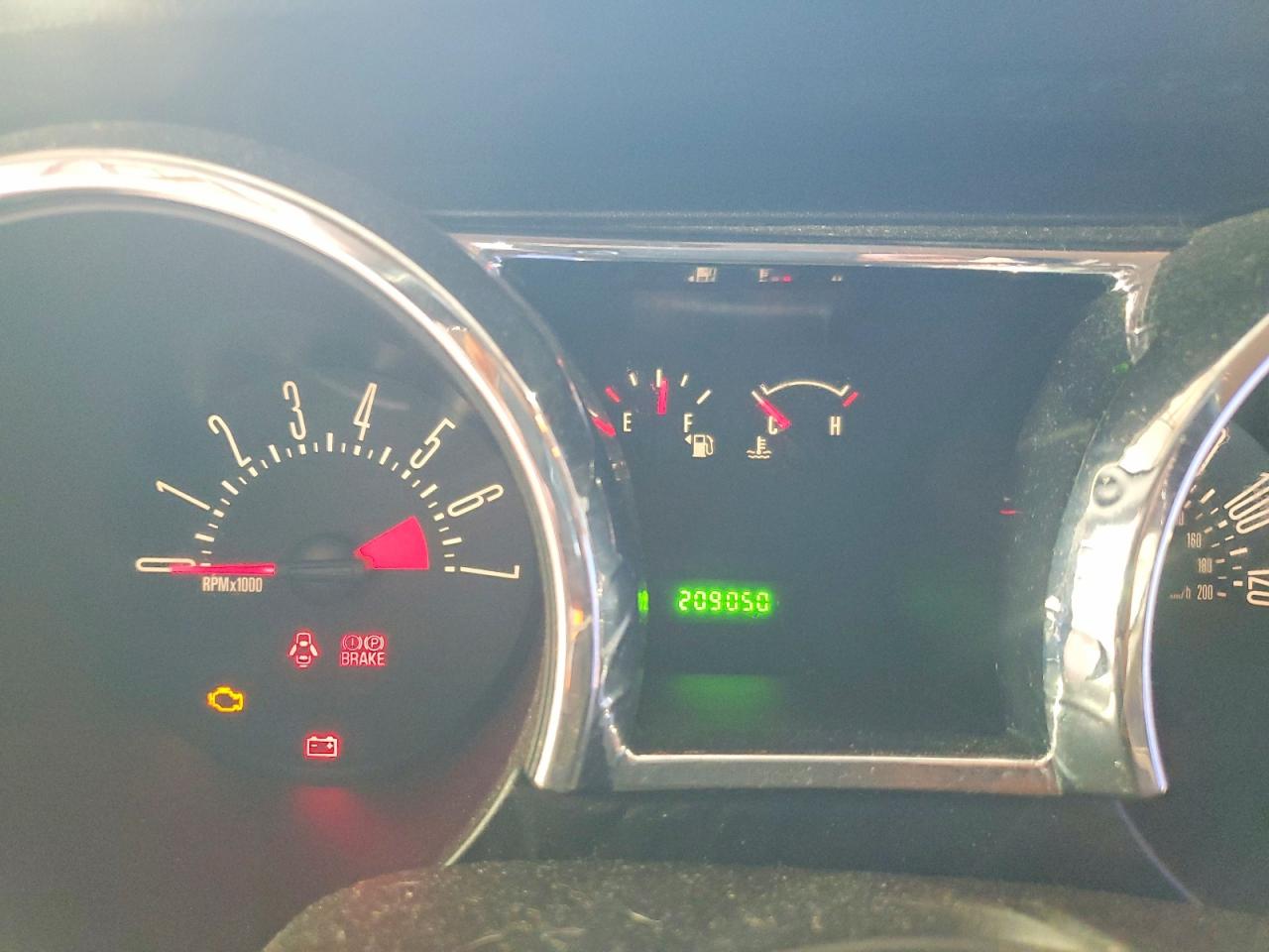 2007 Ford Mustang Red vin: 1ZVHT80N975362861