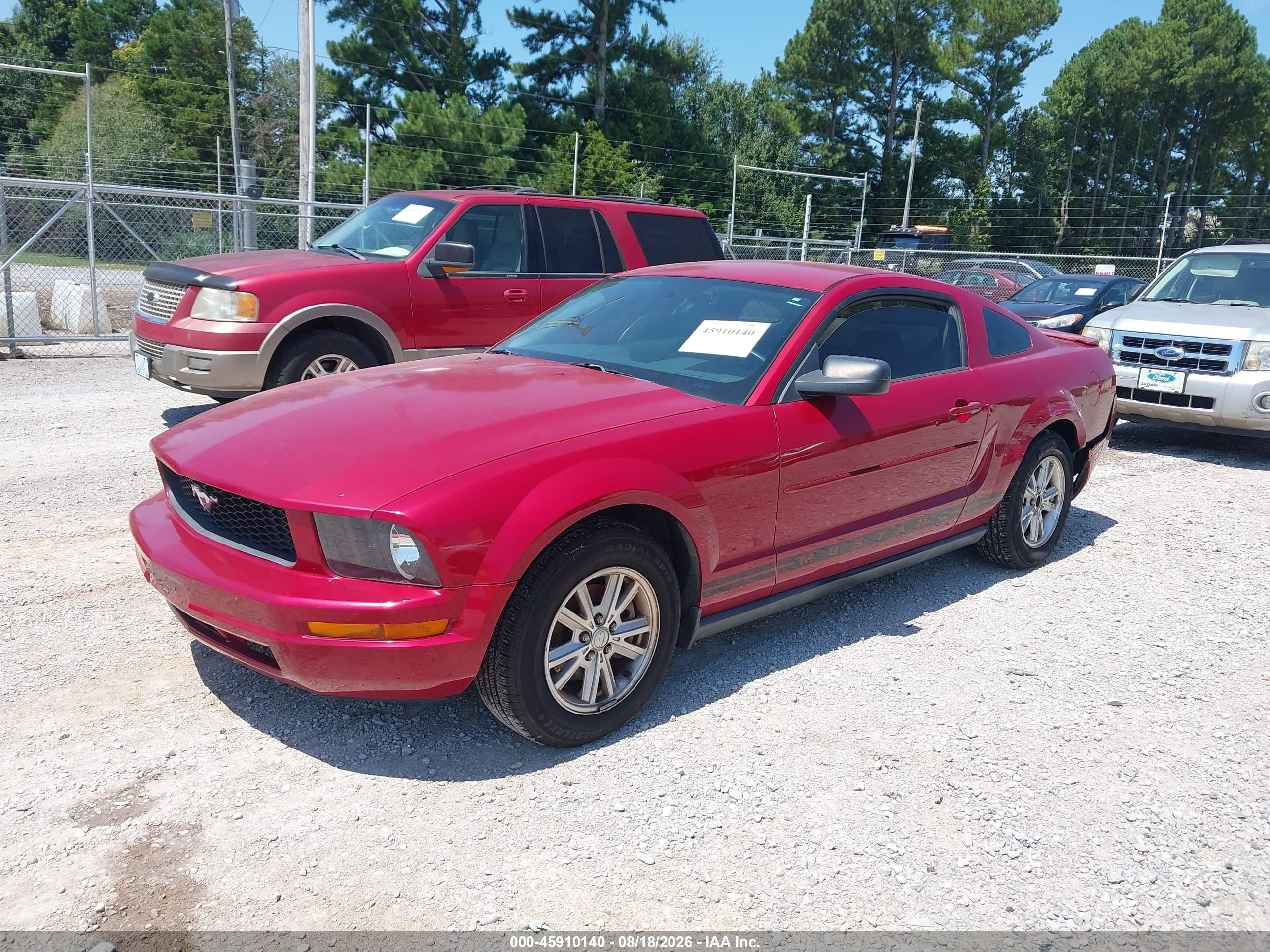 2008 Ford Mustang V6 Deluxe/v6 Premium Red vin: 1ZVHT80N985200746
