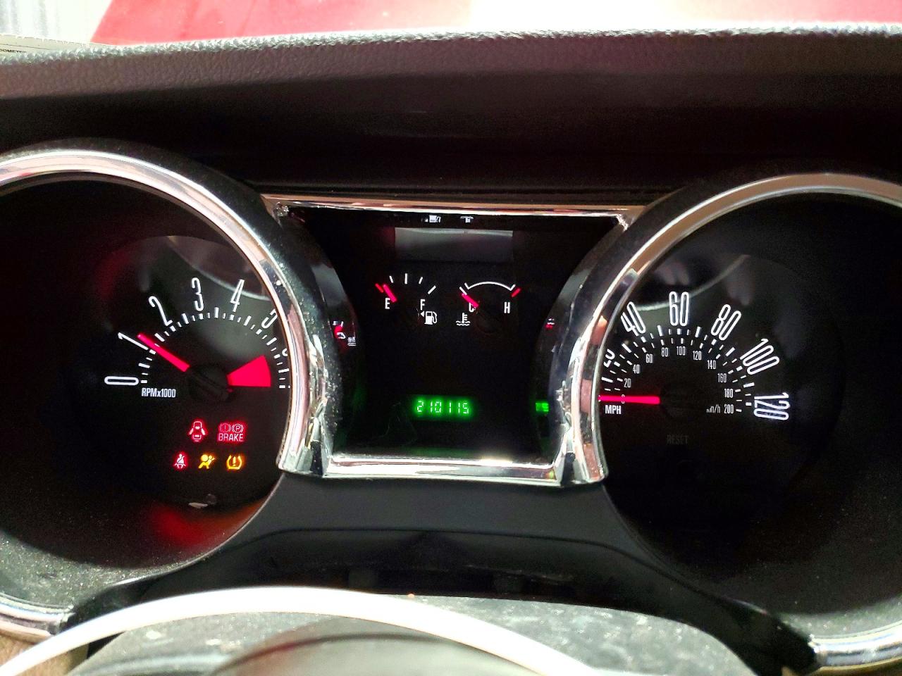 2008 Ford Mustang Red vin: 1ZVHT80NX85190275