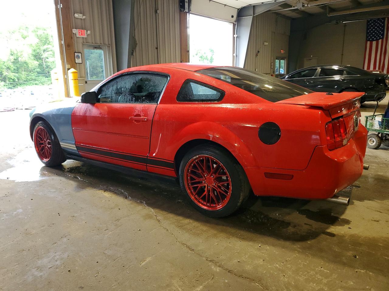 2008 Ford Mustang Red vin: 1ZVHT80NX85190275