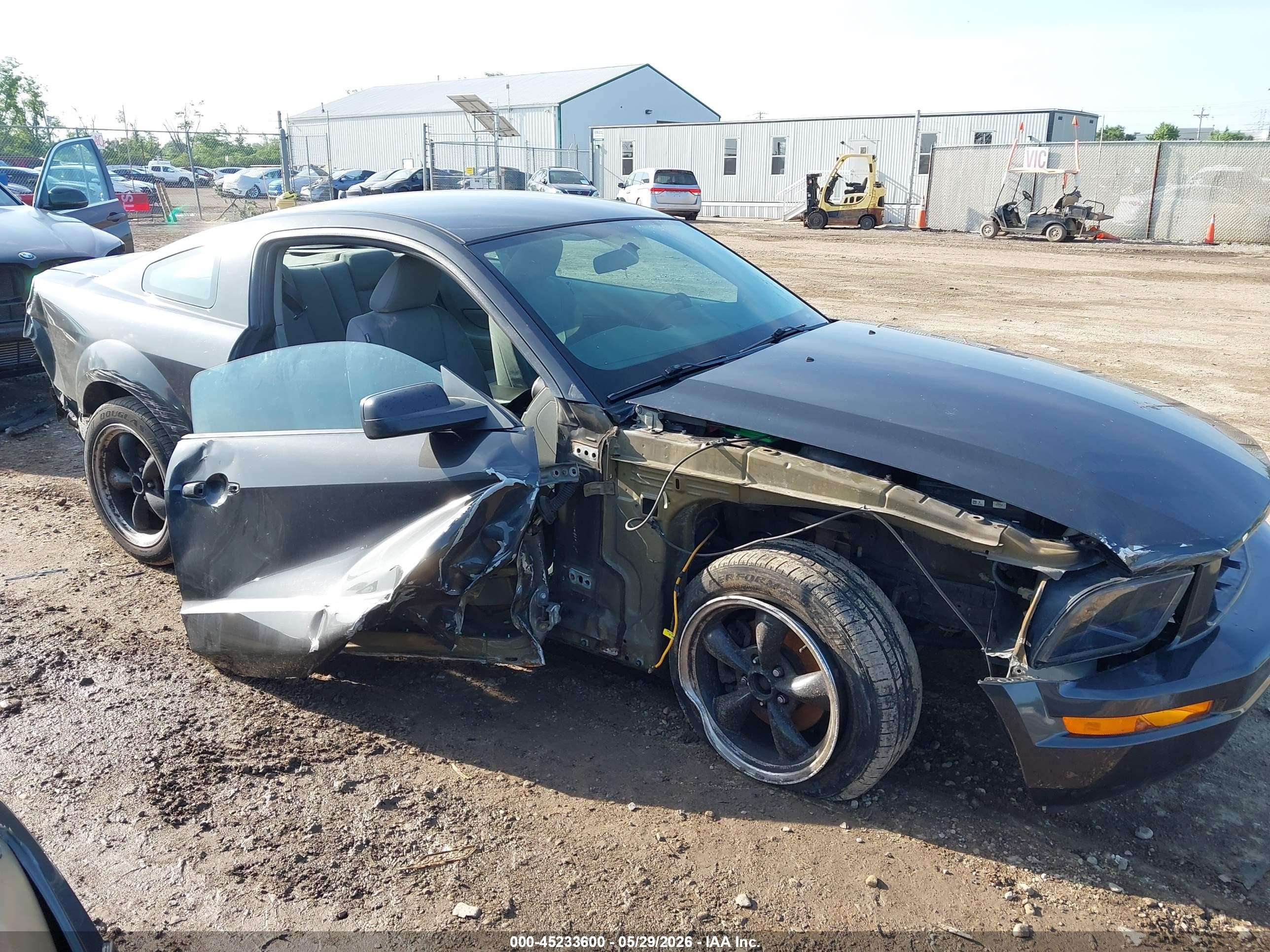 2009 Ford Mustang V6/v6 Premium Gray vin: 1ZVHT80NX95106442