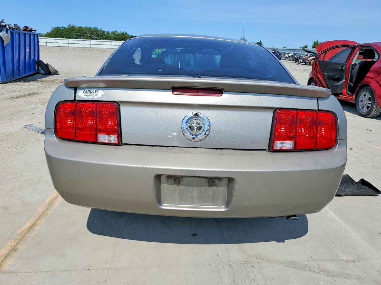2009 Ford Mustang Gray vin: 1ZVHT80NX95130966