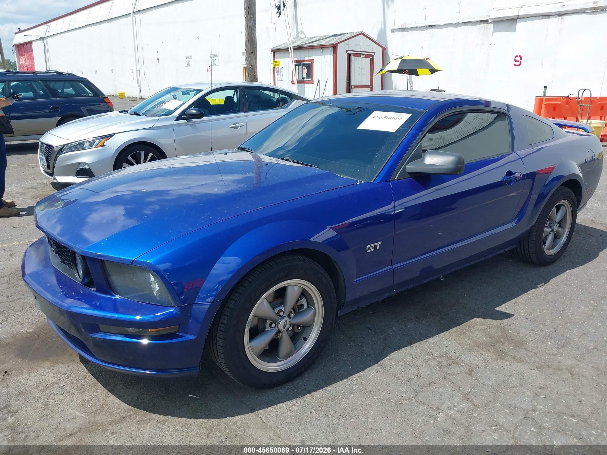 2005 Ford Mustang Gt Deluxe/gt Premium Brown vin: 1ZVHT82H055245769