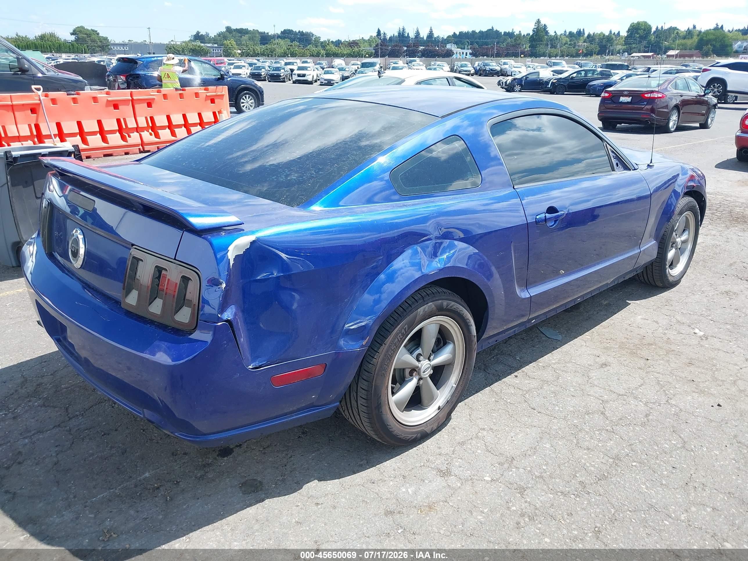 2005 Ford Mustang Gt Deluxe/gt Premium Brown vin: 1ZVHT82H055245769