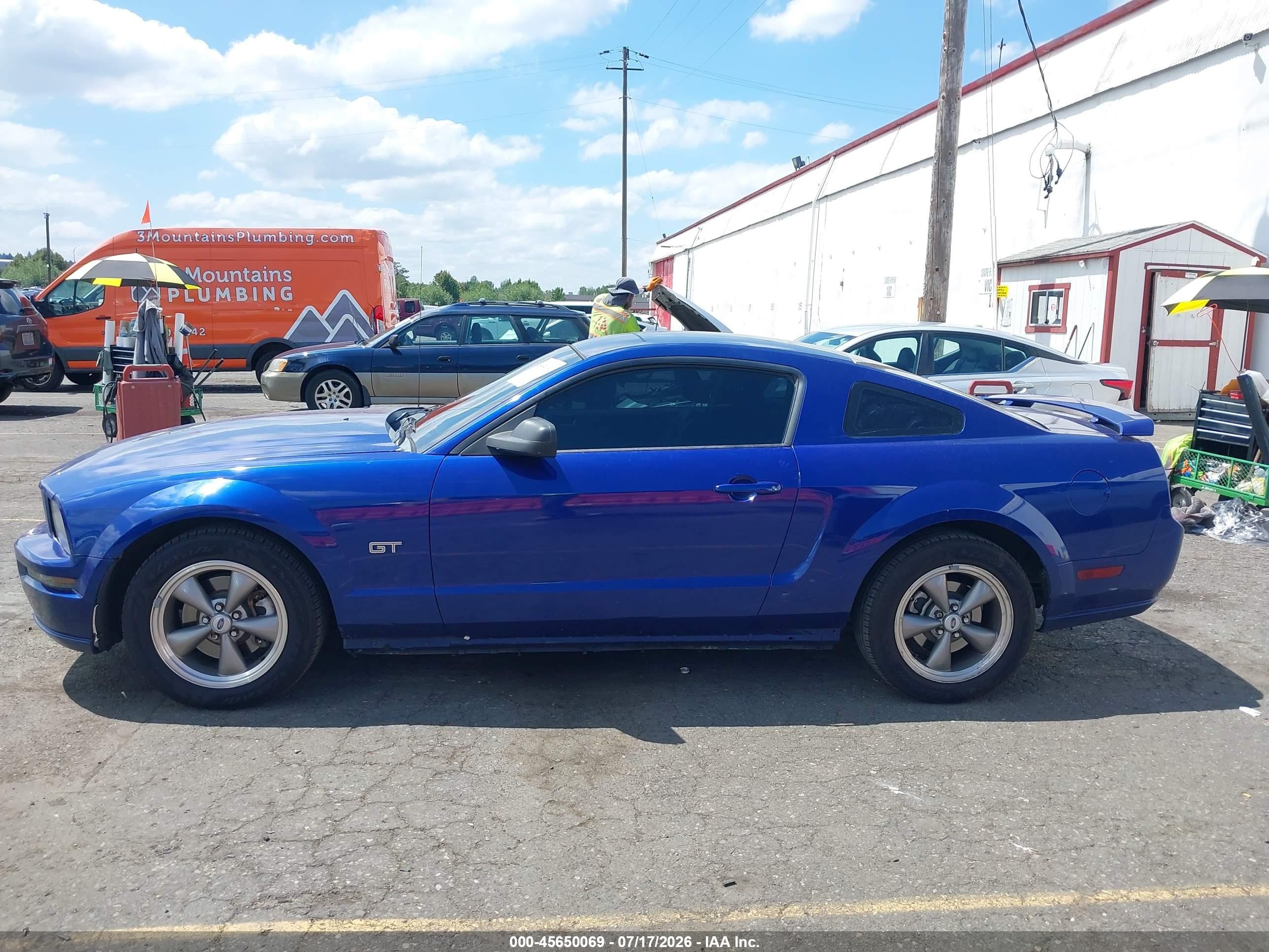 2005 Ford Mustang Gt Deluxe/gt Premium Brown vin: 1ZVHT82H055245769