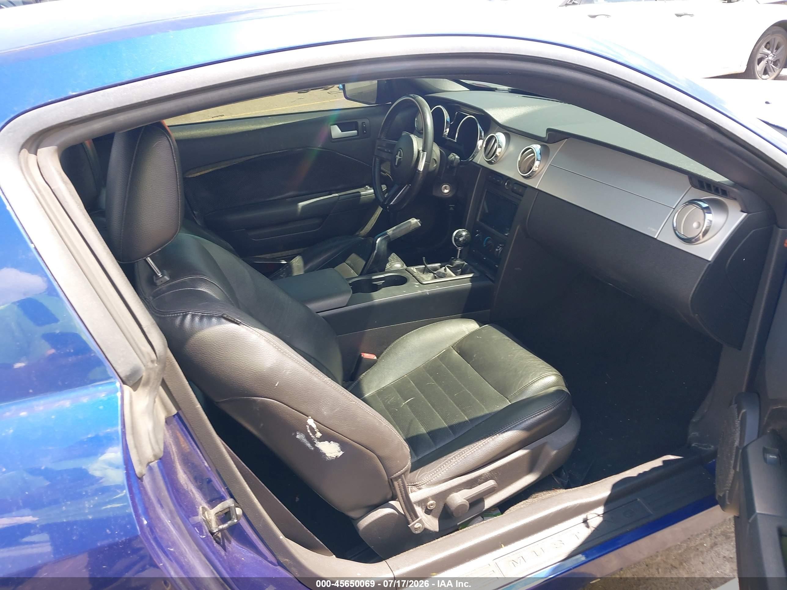 2005 Ford Mustang Gt Deluxe/gt Premium Brown vin: 1ZVHT82H055245769