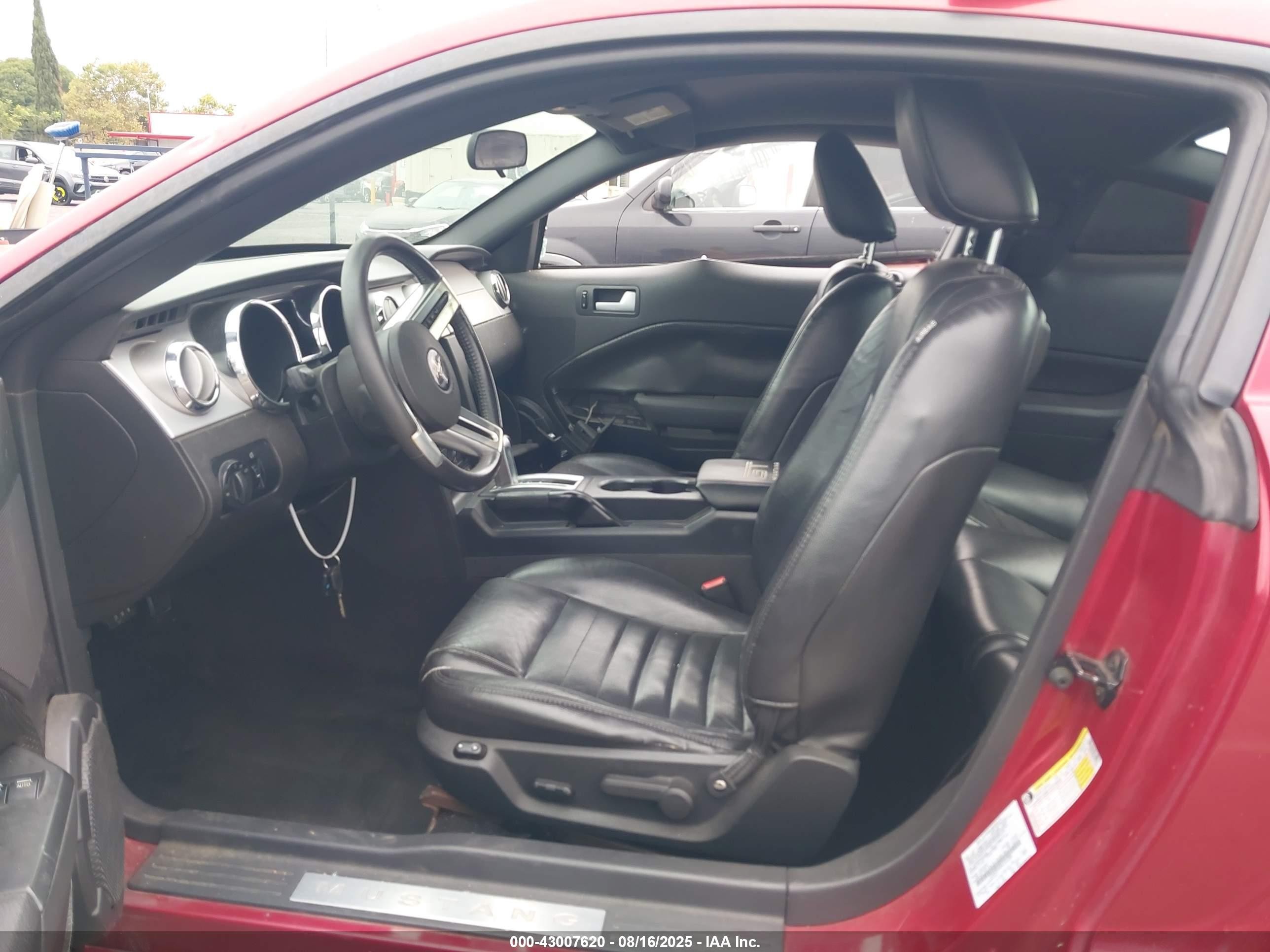 2006 Ford Mustang Gt Красный vin: 1ZVHT82H065161288