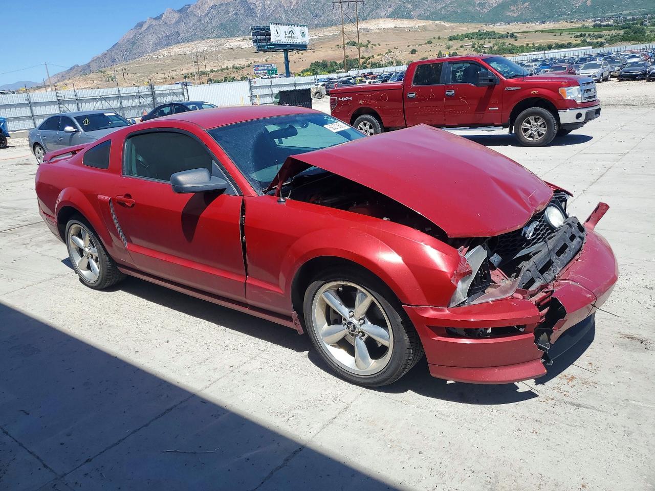 2008 Ford Mustang Gt Red vin: 1ZVHT82H085187229