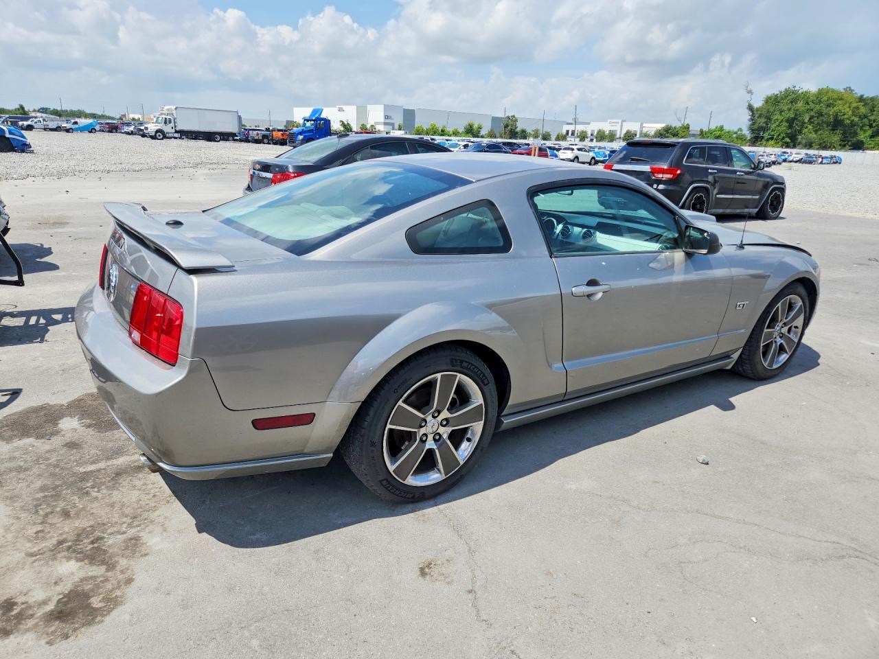 2008 Ford Mustang Gt Gray vin: 1ZVHT82H085201579