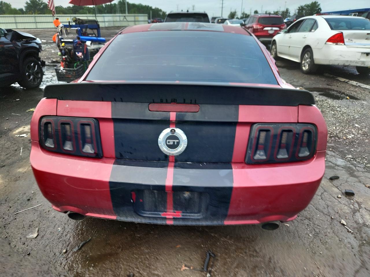 2006 Ford Mustang Gt Темно-бордовый vin: 1ZVHT82H165171814
