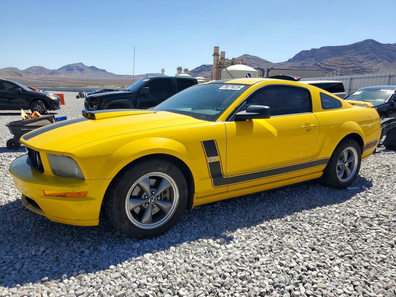 2006 Ford Mustang Gt Yellow vin: 1ZVHT82H165190735