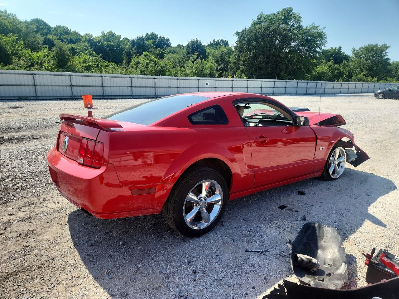 2006 Ford Mustang Gt Red vin: 1ZVHT82H165191254