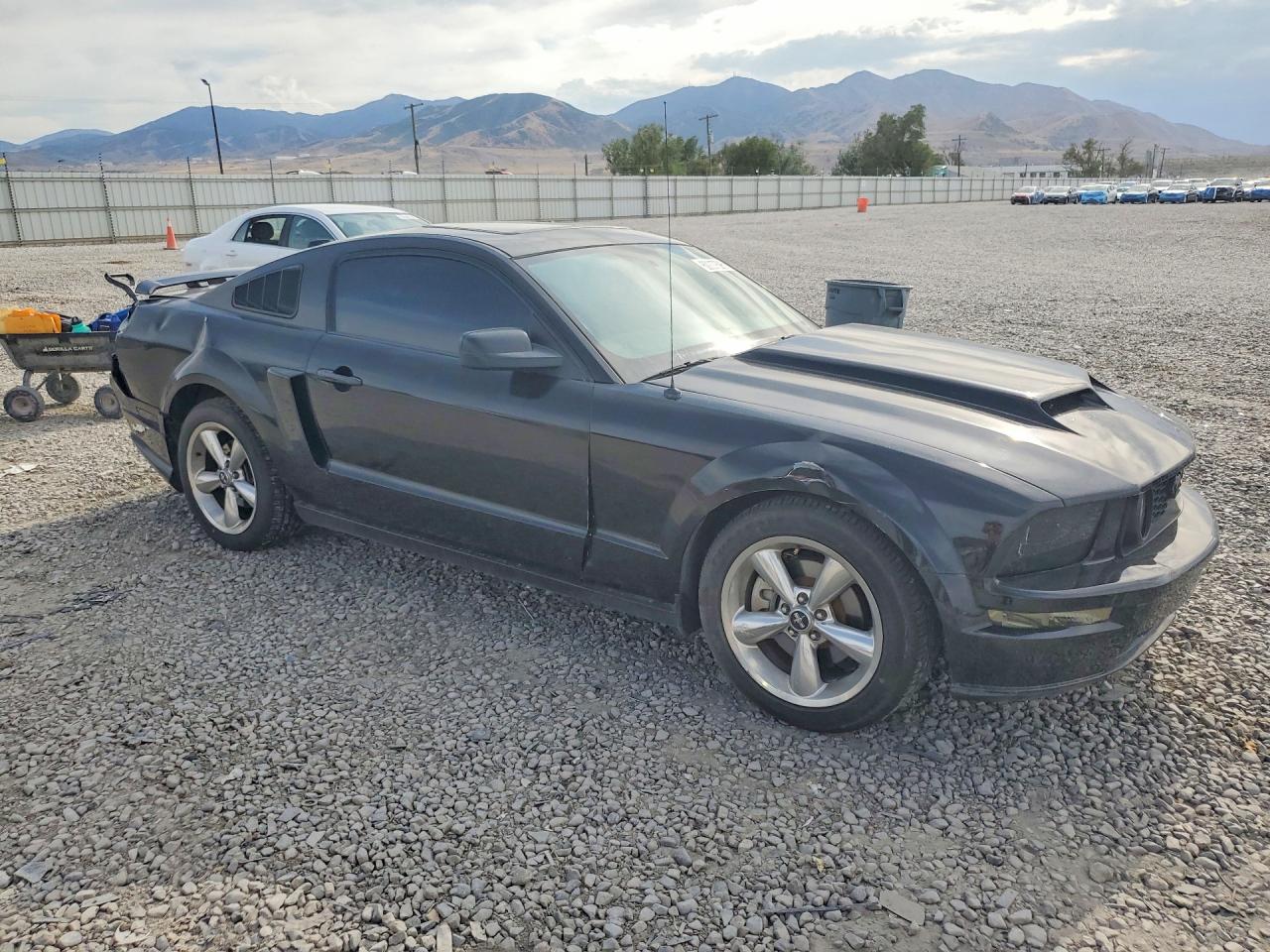 2006 Ford Mustang Gt Black vin: 1ZVHT82H165257785