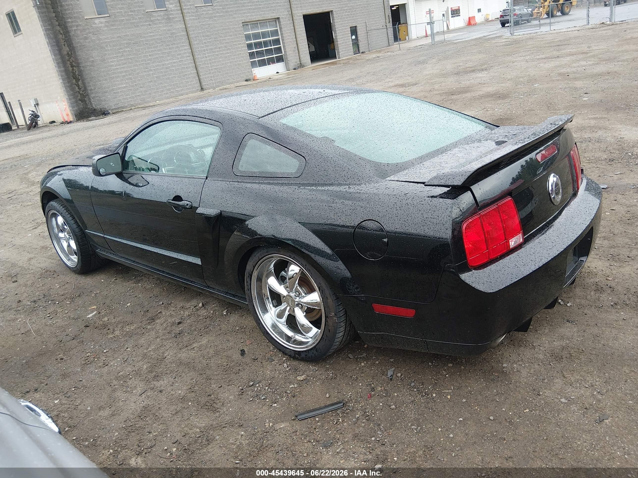 2008 Ford Mustang Gt Deluxe/gt Premium Black vin: 1ZVHT82H185189300