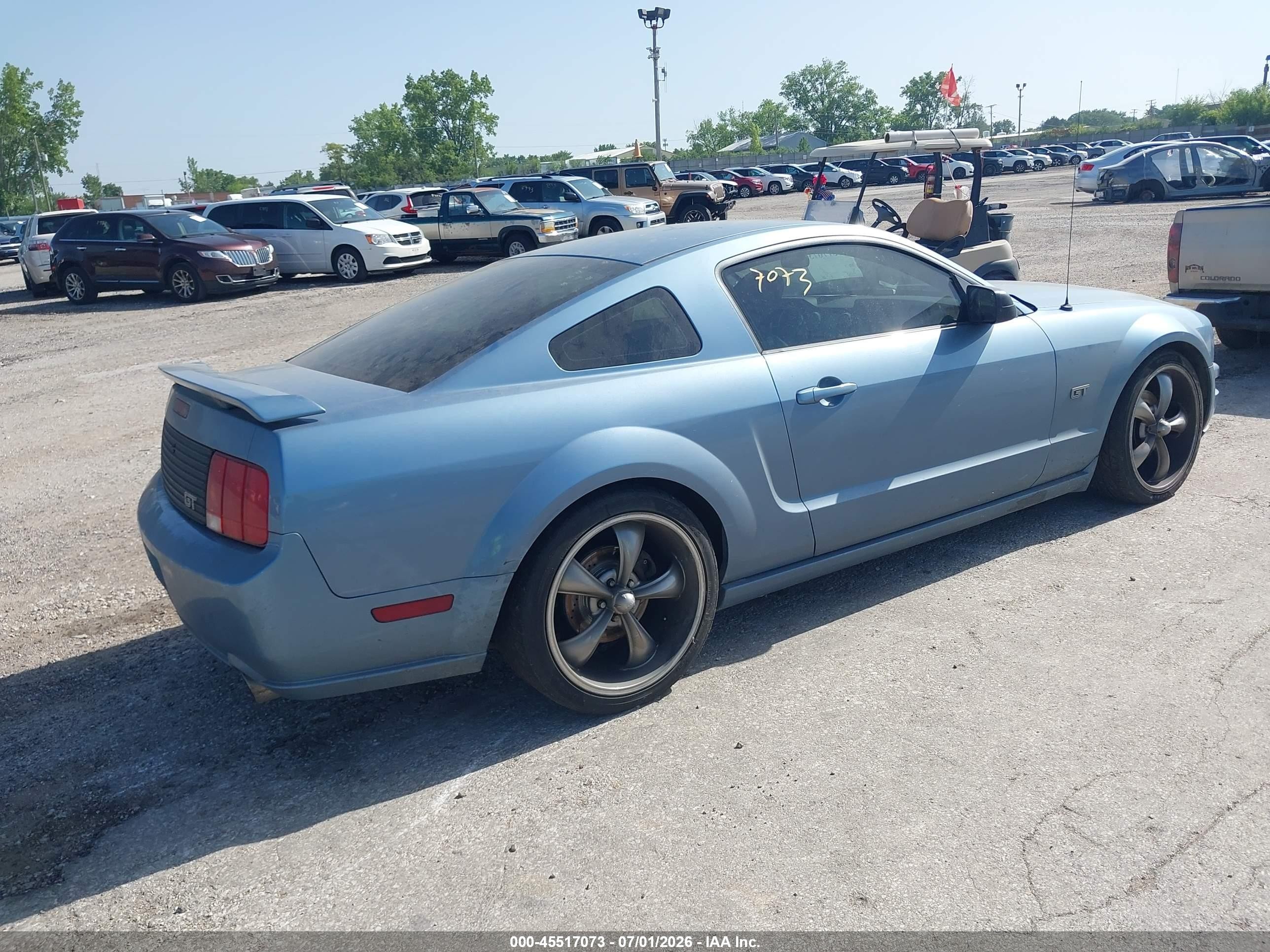 2005 Ford Mustang Gt Deluxe/gt Premium Light Blue vin: 1ZVHT82H255175627