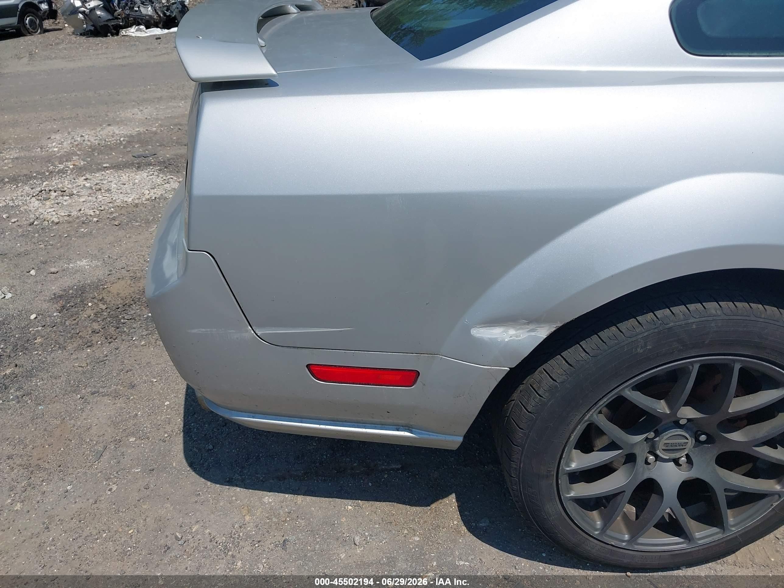 2006 Ford Mustang Gt Silver vin: 1ZVHT82H265175306