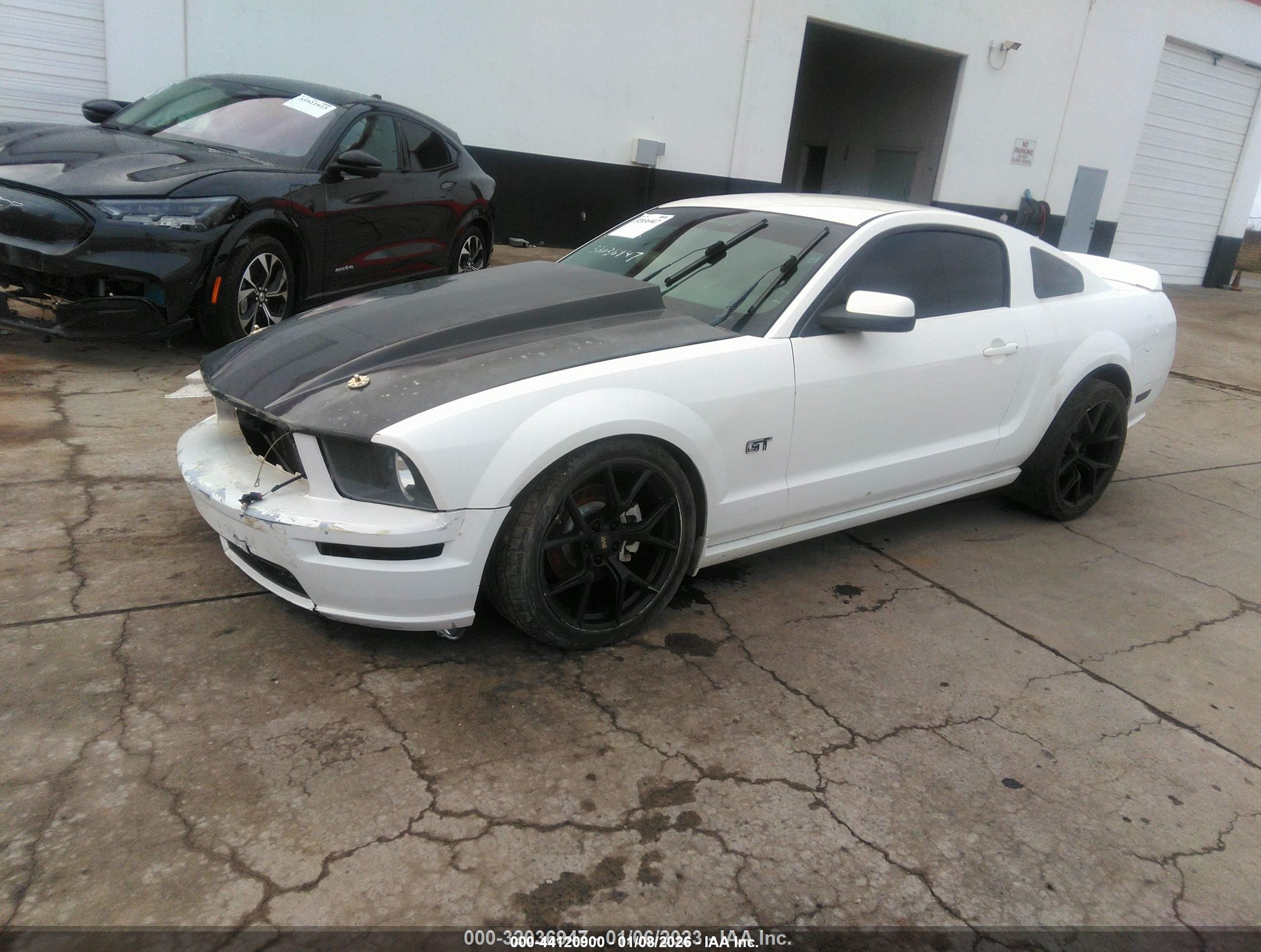 2007 Ford Mustang Gt Deluxe/gt Premium Black vin: 1ZVHT82H275292420