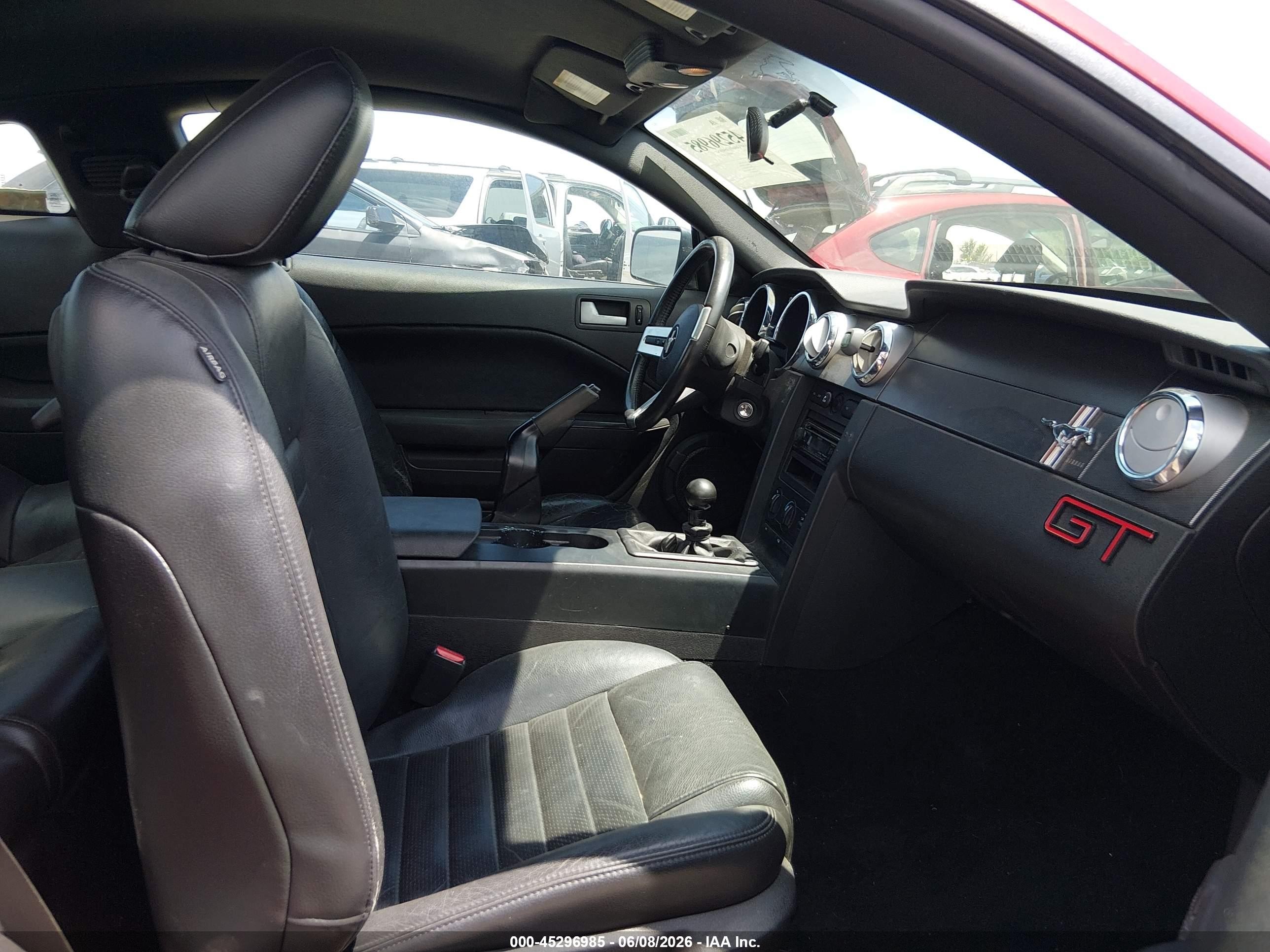 2007 Ford Mustang Gt Deluxe/gt Premium Red vin: 1ZVHT82H275357993