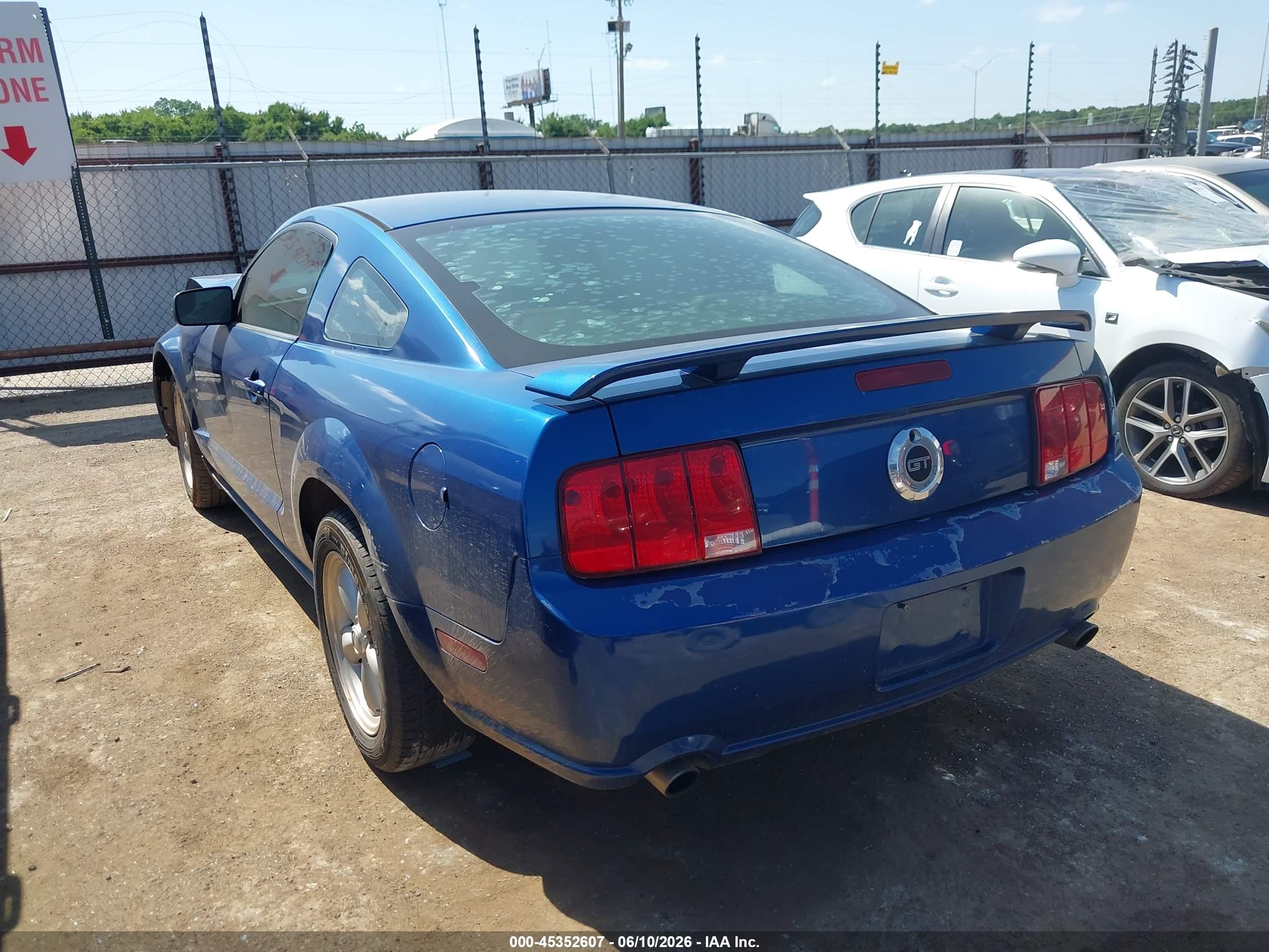 2008 Ford Mustang Gt Deluxe/gt Premium Синий vin: 1ZVHT82H285114668