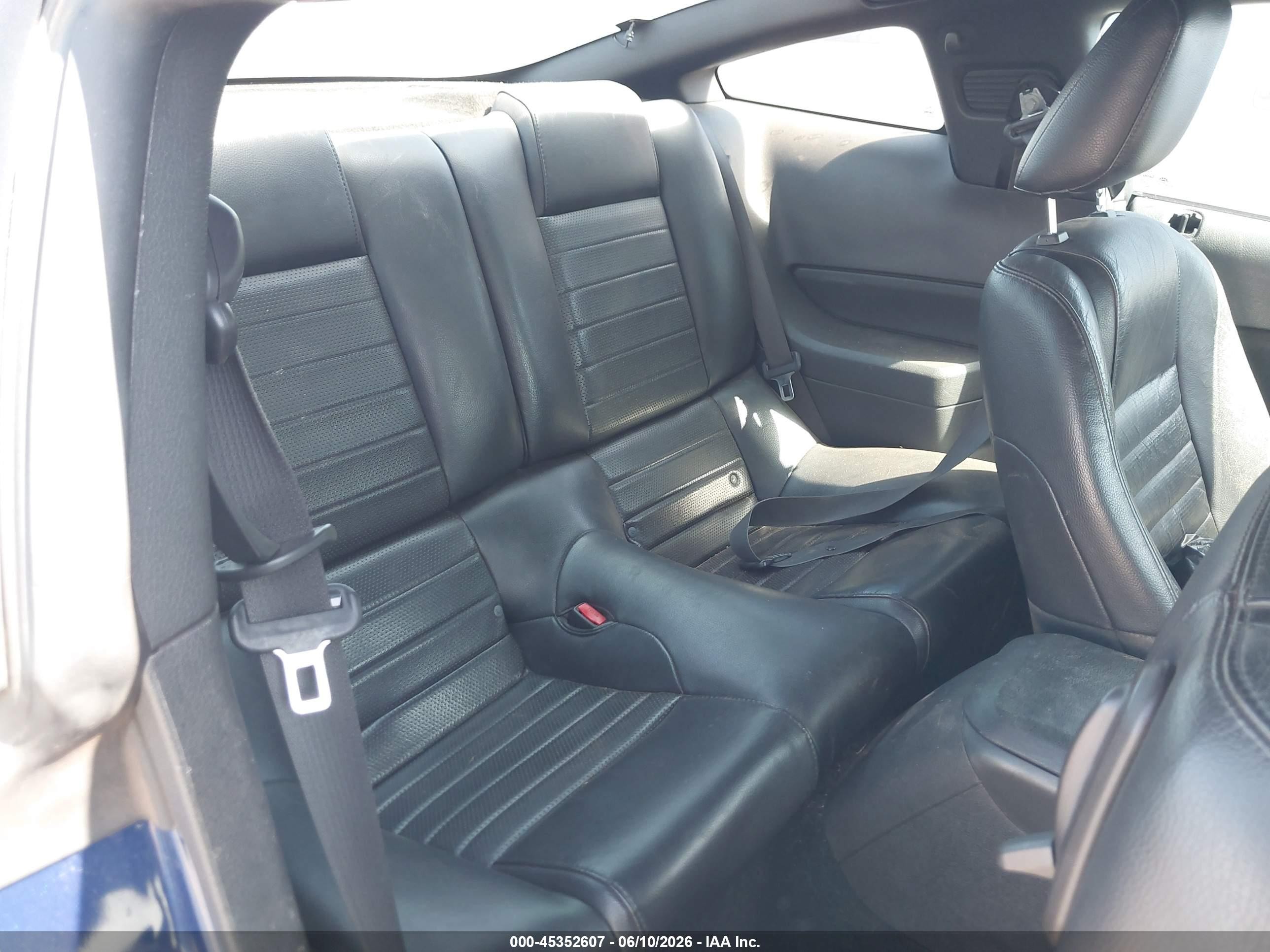 2008 Ford Mustang Gt Deluxe/gt Premium Синий vin: 1ZVHT82H285114668