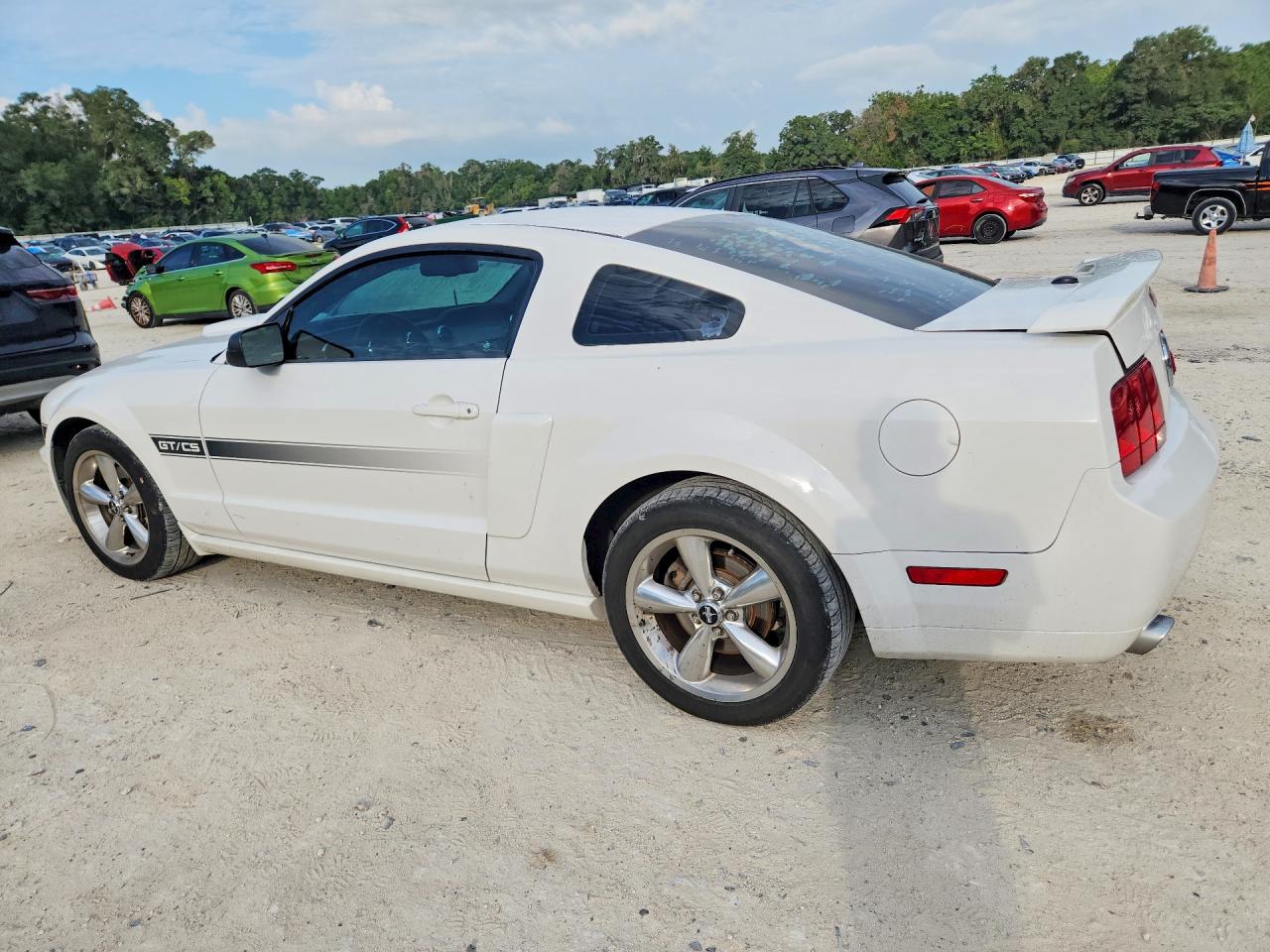 2008 Ford Mustang Gt White vin: 1ZVHT82H285148772