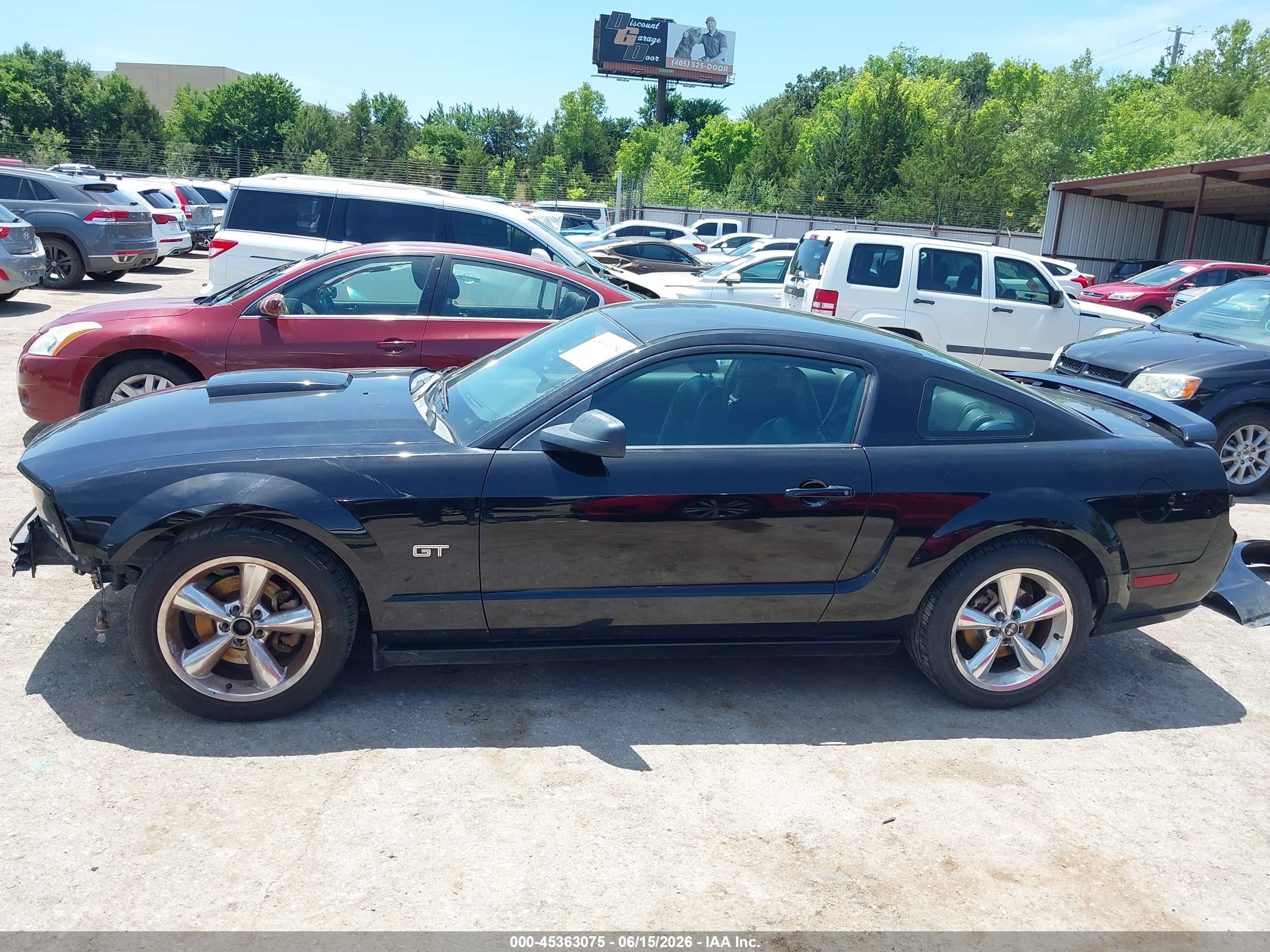 2008 Ford Mustang Gt Deluxe/gt Premium Black vin: 1ZVHT82H285160274